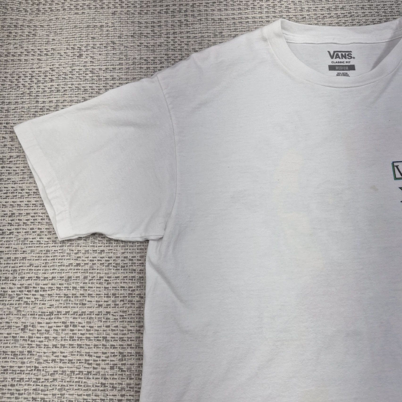 Vans **Off The Wall Skull Rose Vans Mens White Medium Graphic Tee** User: **White Medium Off The Wall Skull Rose Vans Mens Graphic Tee** Size US M / EU 48-50 / 2 - 5 Thumbnail