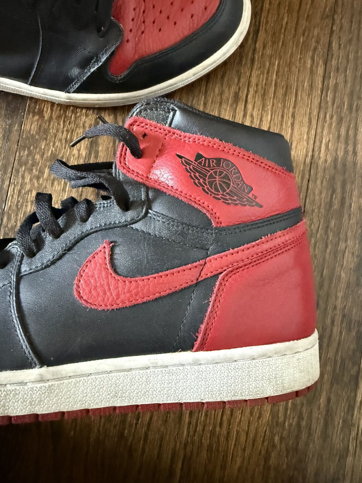 Jordan Brand Jordan 1 bred 2016 Size US 11 / EU 44 - 5 Thumbnail
