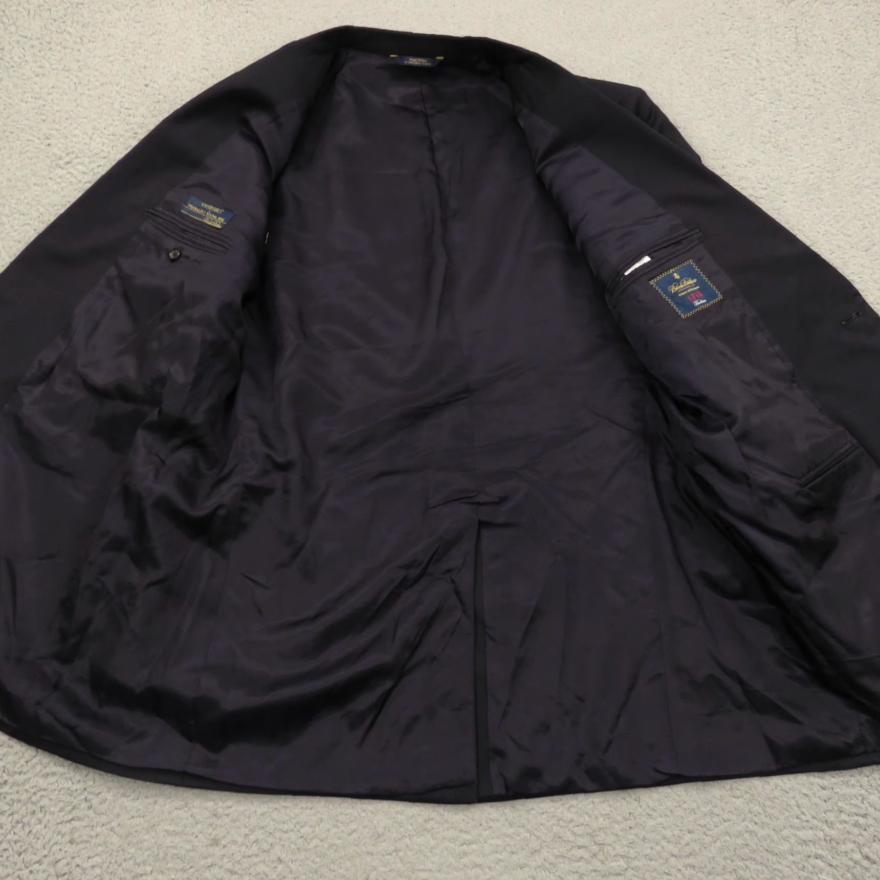 Brooks Brothers Brooks Brothers 1818 Blazer Jacket Madison Navy Blue Estrato Made in USA Blazer Long Single-Breasted Notch Wool 46 Regular Men's XS-XL? Size 46R - 7 Thumbnail