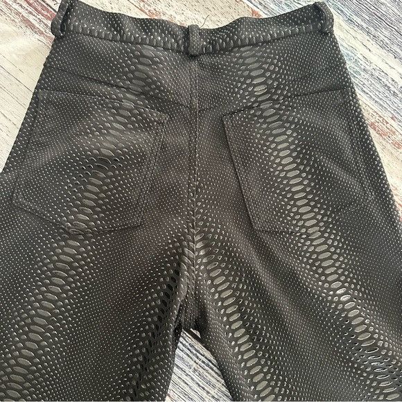 Other Vintage Whittall & Shon Black Snakeskin Pattern PVC Pants Size 27" / US 4 / IT 40 - 5 Thumbnail