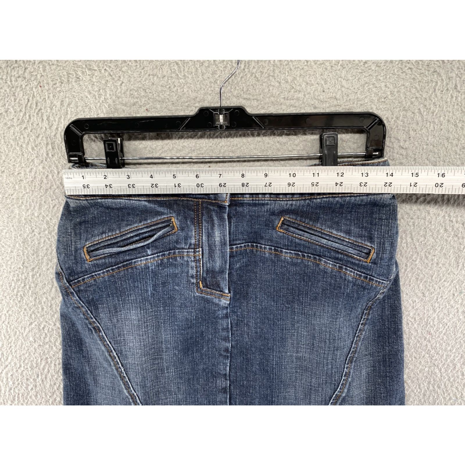 Vintage VINTAGE The Limited Stretch Women's Heavy Denim Skirt in Size 4 Dark Wash Stretch Size 27" / US 4 / IT 40 - 5 Thumbnail