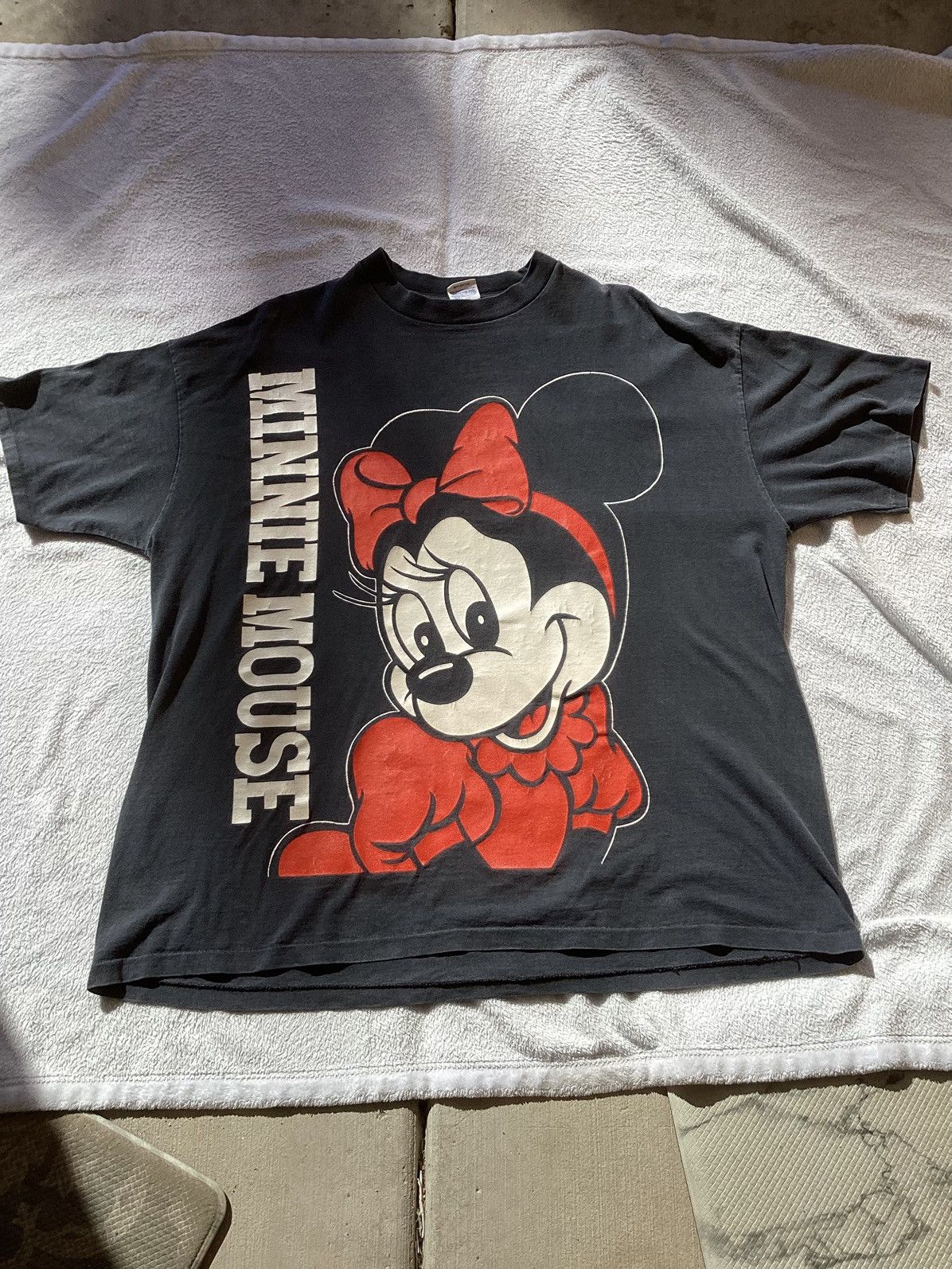 Disney Vintage 90s Minnie mouse Walt Disney 2 sided character Tee Size US XL / EU 56 / 4 - 1 Thumbnail