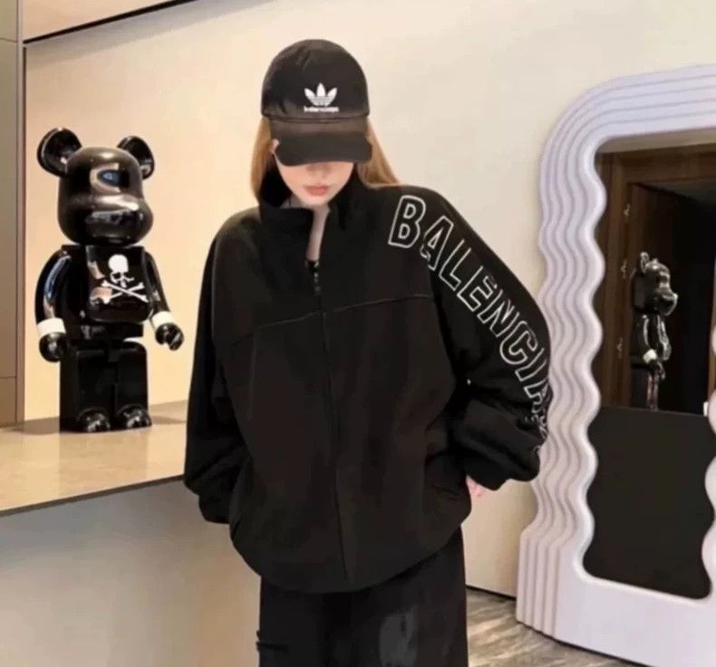 Balenciaga Balenciaga Fleece Jacket Size US S / EU 44-46 / 1 - 5 Thumbnail