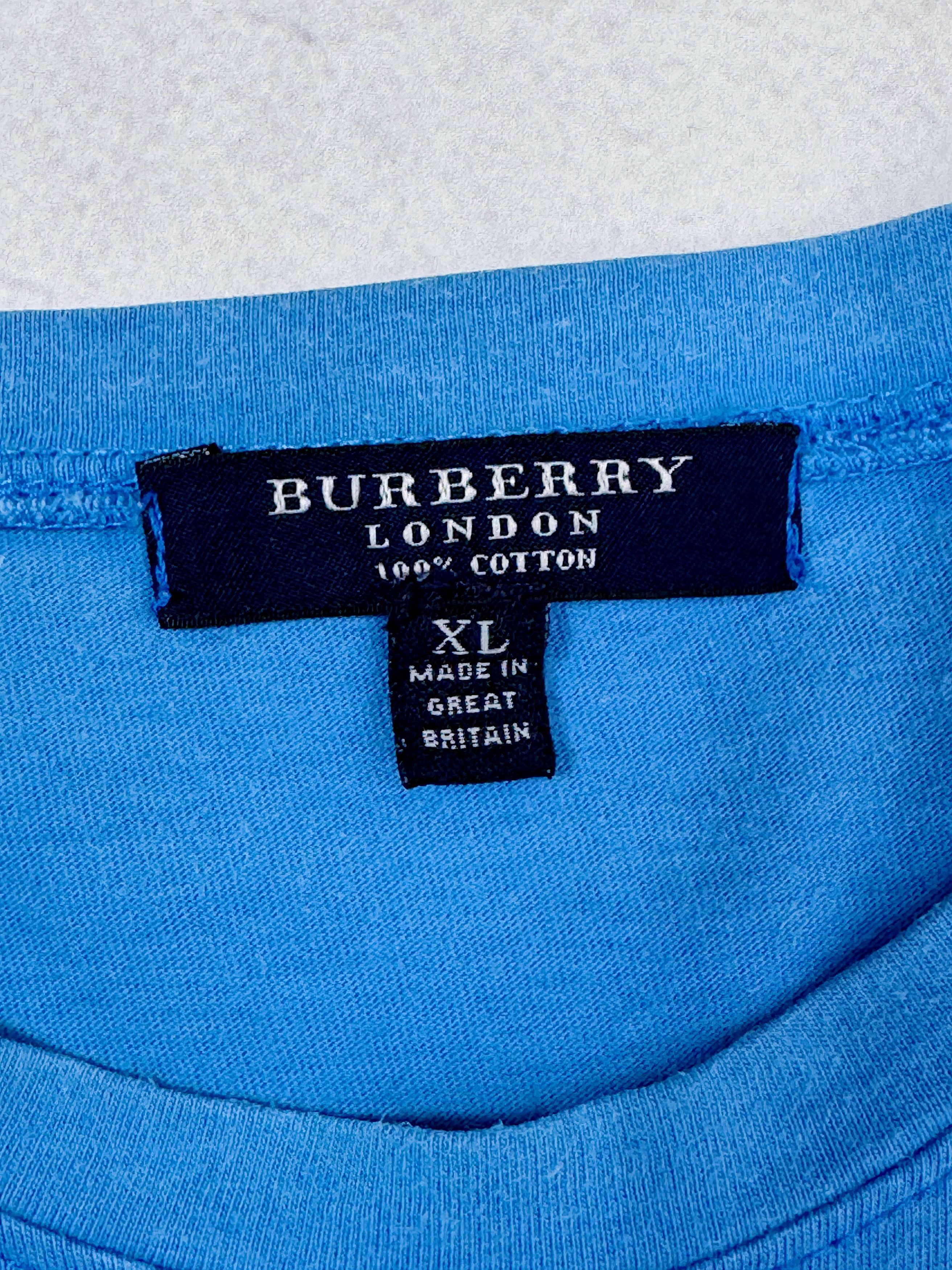 Burberry Vintage Burberry London T-Shirt Lampas Logo Blue Cotton Size US M / EU 48-50 / 2 - 8 Thumbnail