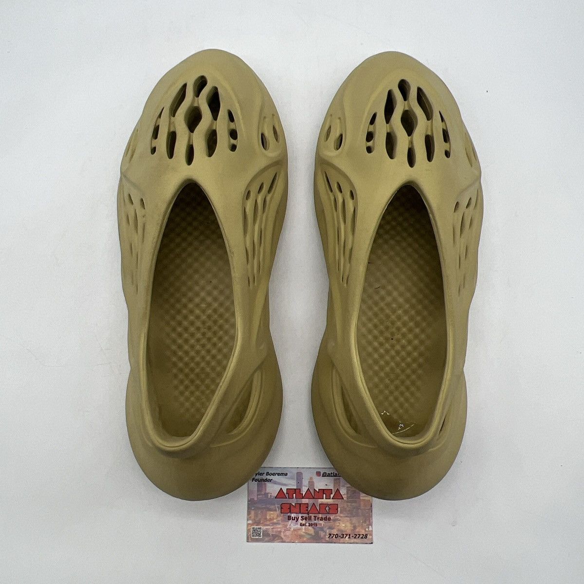 Adidas Yeezy foam runner sulfer Size US 12 / EU 45 - 6 Thumbnail