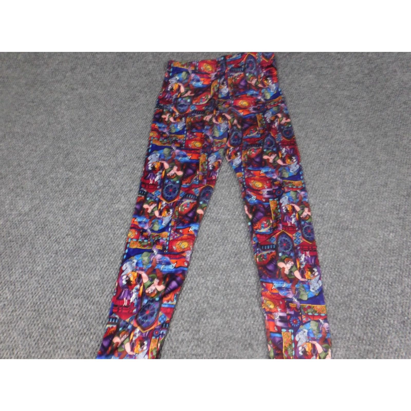 Disney Disney Womens Pajama Pants Small Purple Classic 90s Movies Regular Cotton Rayon Geometric Disney Theme Classic Cami Pajama Pants Womens Girl? Size 28" / US 6 / IT 42 - 5 Thumbnail