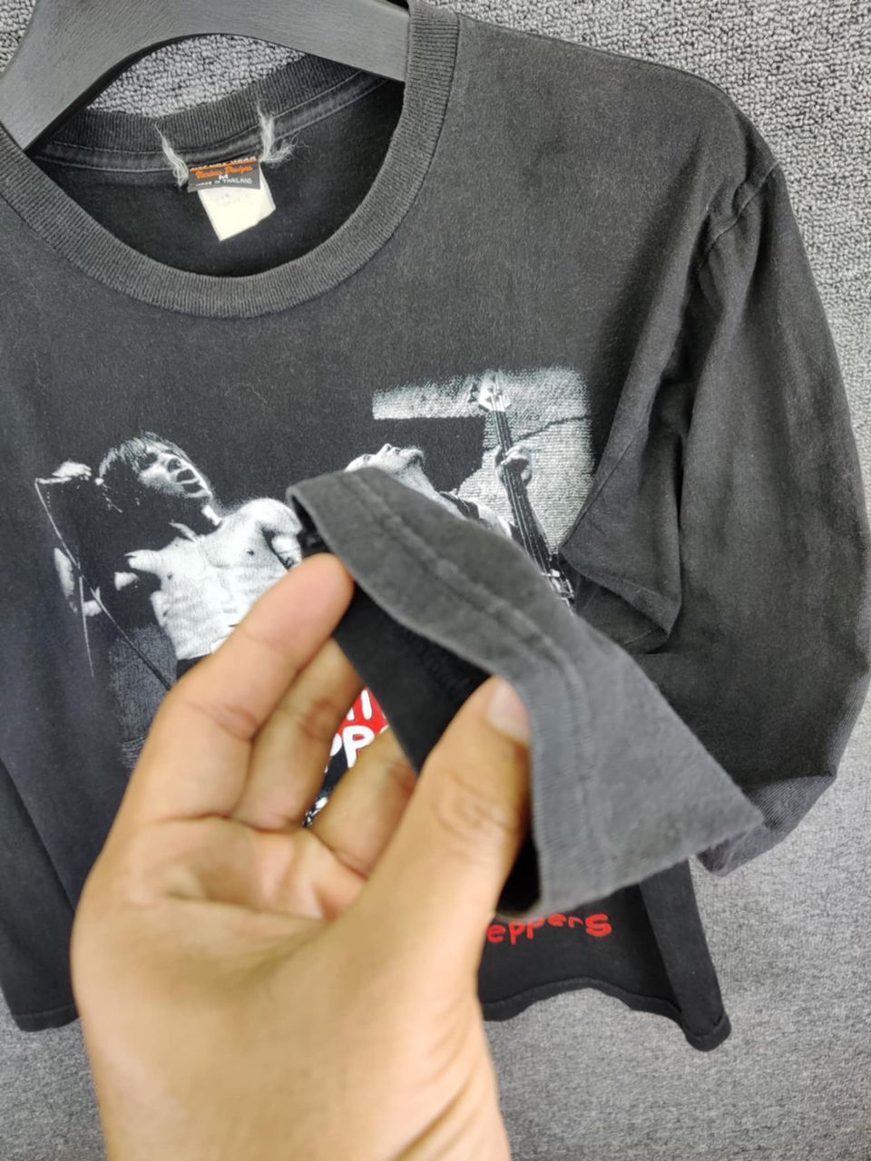 Band Tees Vintage Red Hot Chili Peppers Long Sleeve Tee Tshirt Size US M / EU 48-50 / 2 - 5 Thumbnail