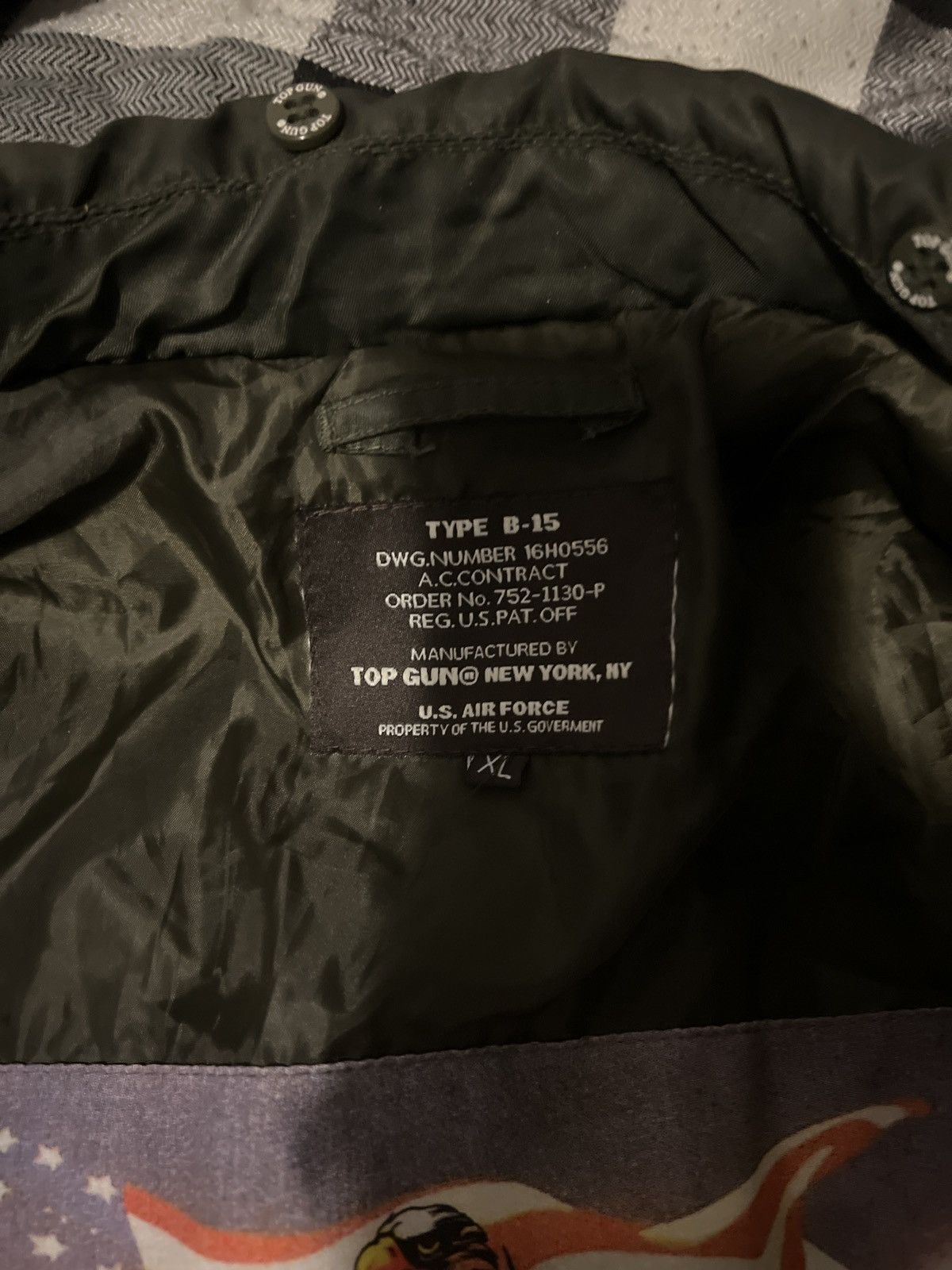 Vintage TOP GUN OFFICIAL B-15 FLIGHT BOMBER JACKET WITH PATCHES Size US XL / EU 56 / 4 - 4 Thumbnail