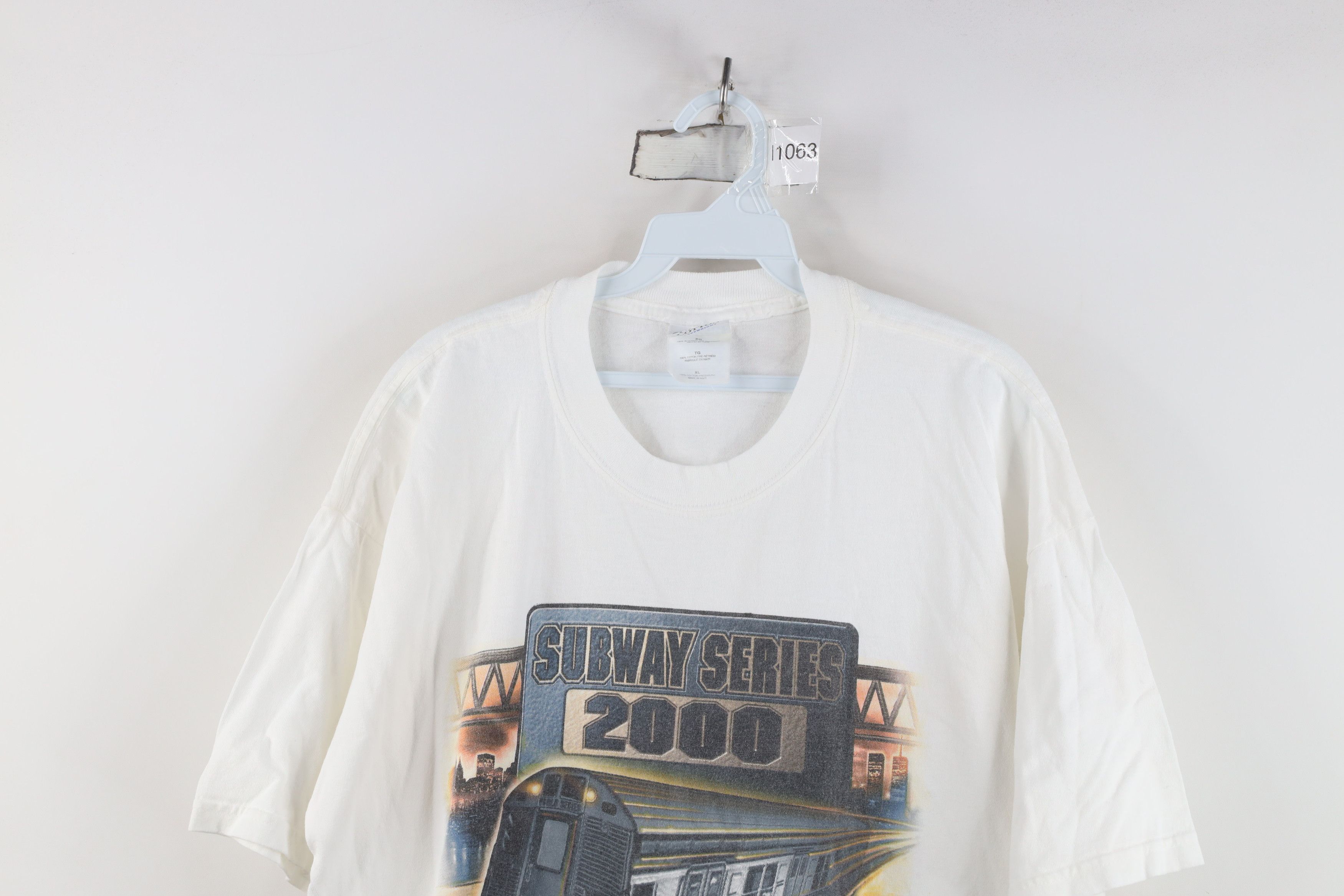 Vintage Vintage New York Yankees New York Mets Baseball T-Shirt Size US XL / EU 56 / 4 - 2 Thumbnail