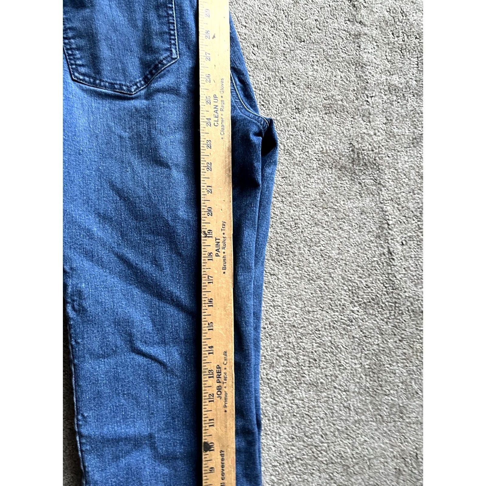 Gloria Vanderbilt Gloria Vanderbilt Amanda Jeans Womens Size 14P Blue Straight Leg Distres Size 36" / US 14 / IT 50 - 6 Thumbnail