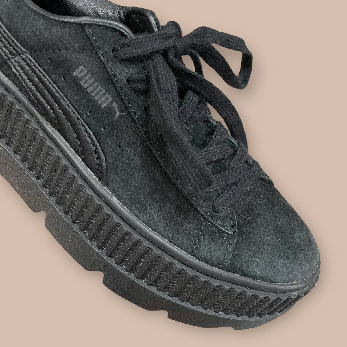Fenty × Puma PUMA Rihanna x Fenty Cleated Creeper 'Black' Size US 6 / EU 39 - 18 Thumbnail
