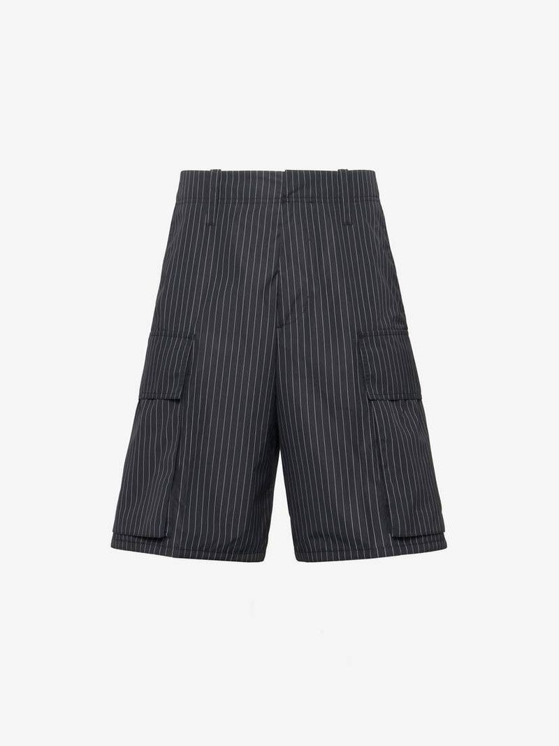 Alexander McQueen o1srvl11e0226 Pinstripe Cargo Shorts In Black/White Size US 30 / EU 46 - 1 Thumbnail