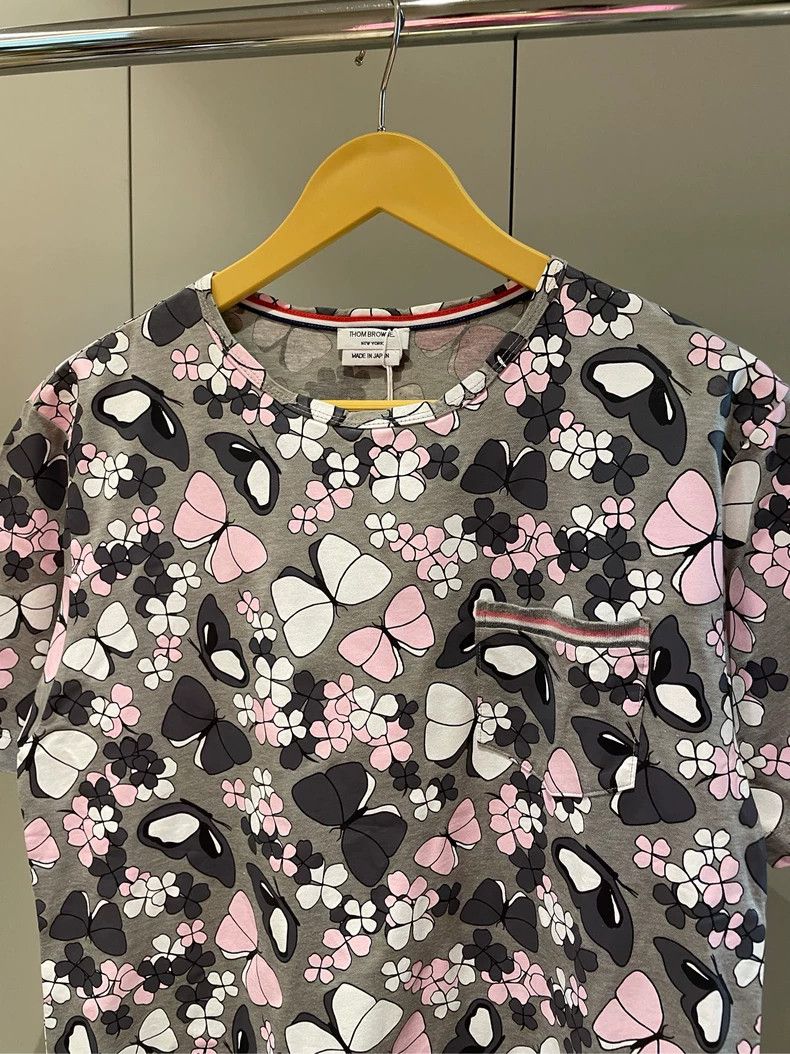 Thom Browne Thom browne Gray full-print pink and white butterfly short- Size M / US 6-8 / IT 42-44 - 5 Thumbnail