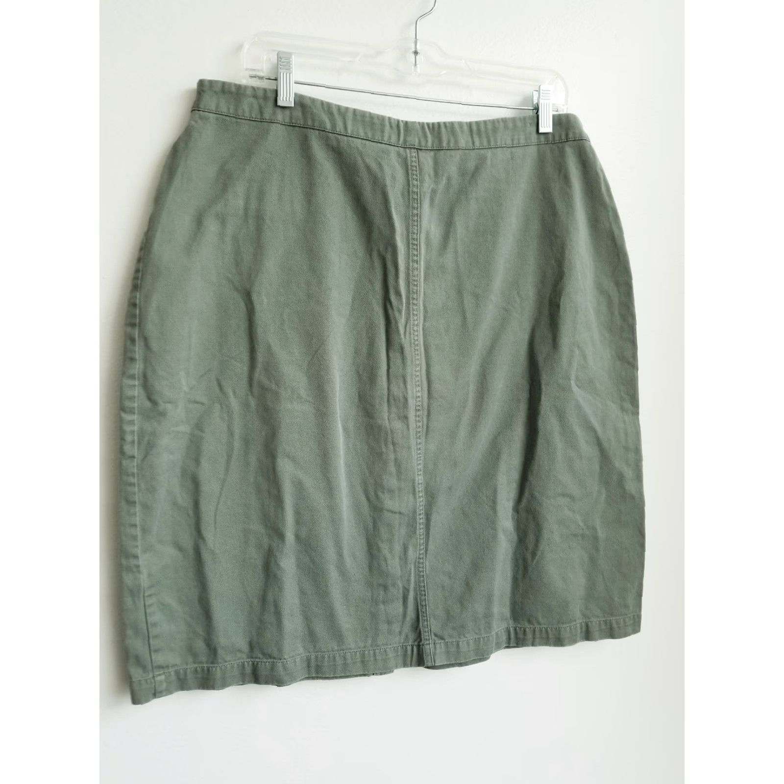 Basic Editions Basic Editions Army Green Button Down Size 18 Skirt Pencil Straight Size 40" / US 18 - 3 Thumbnail