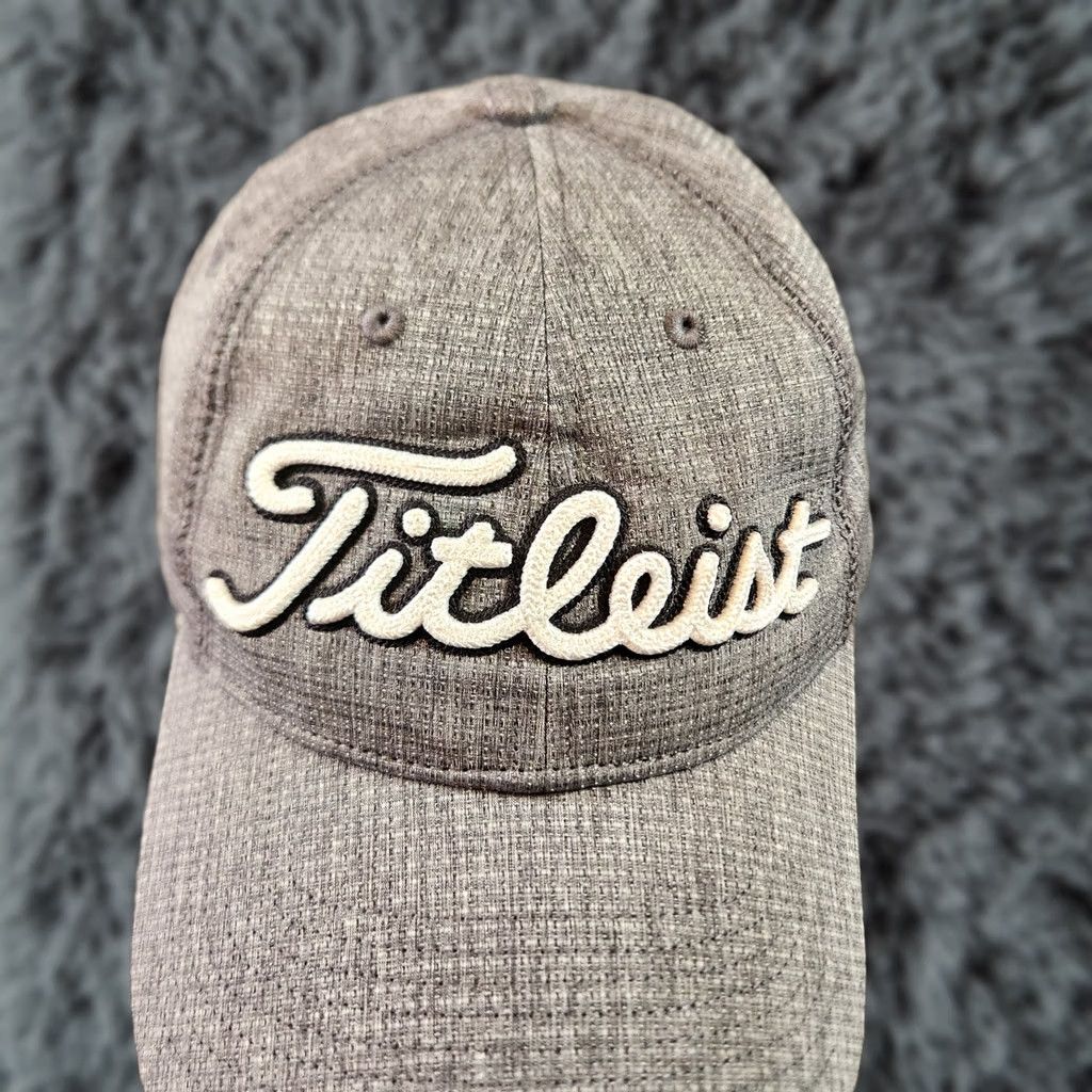 Titleist Titleist Golf Hat Men Strapback Adjustable Vented Performance Gray Tour Size ONE SIZE - 1 Thumbnail