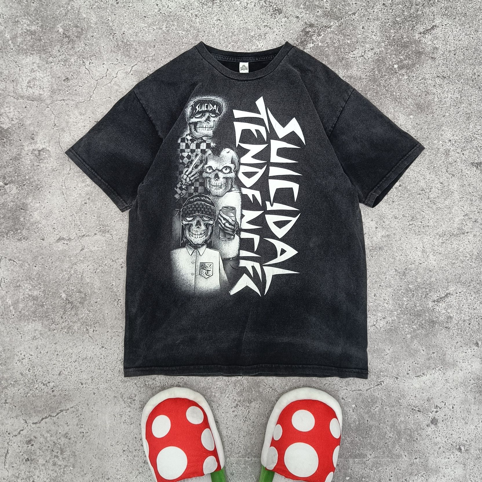 Band Tees × Dogtown × Vintage Vintage Suicidal Tendecies disstressed faded T-Shirt Size US L / EU 52-54 / 3 - 1 Thumbnail