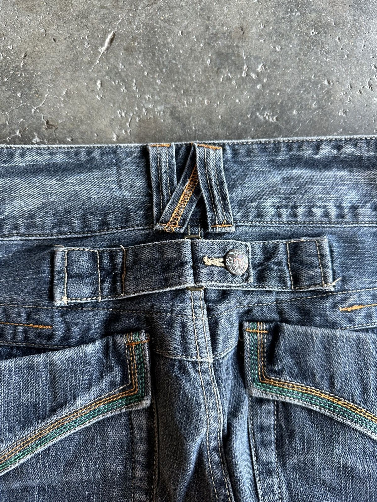 Japanese Brand VINTAGE ROOT THREE JEANS STORM BLACK WASHED RARE DENIM PANTS Size US 32 / EU 48 - 18 Thumbnail