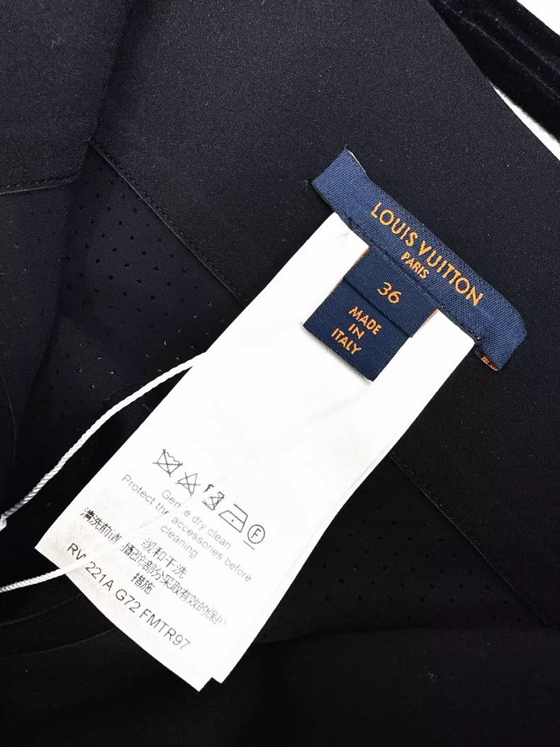 Louis Vuitton LOUIS VUITTON Black White Trim Zip Ski Pants 2504-Nextarrow Size 35" - 5 Thumbnail