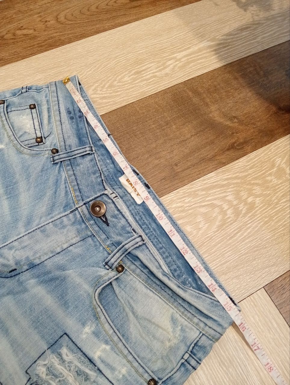 Japanese Brand DAISY LIGHT BLUE DISTRESSED FLARED DENIM PANTS Size US 31 - 10 Thumbnail
