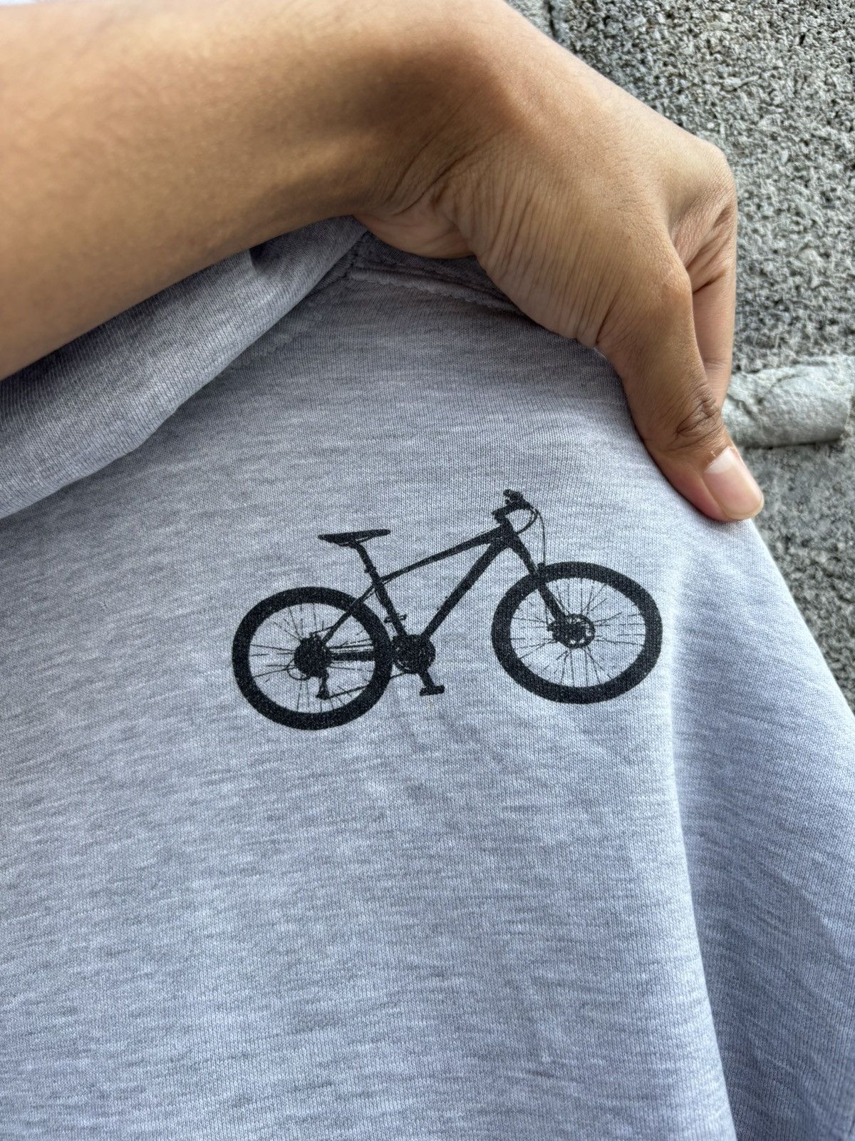 Santa Cruz Skateboards Rare Santa Cruz Bike Hoodie Independent Size US L / EU 52-54 / 3 - 11 Thumbnail