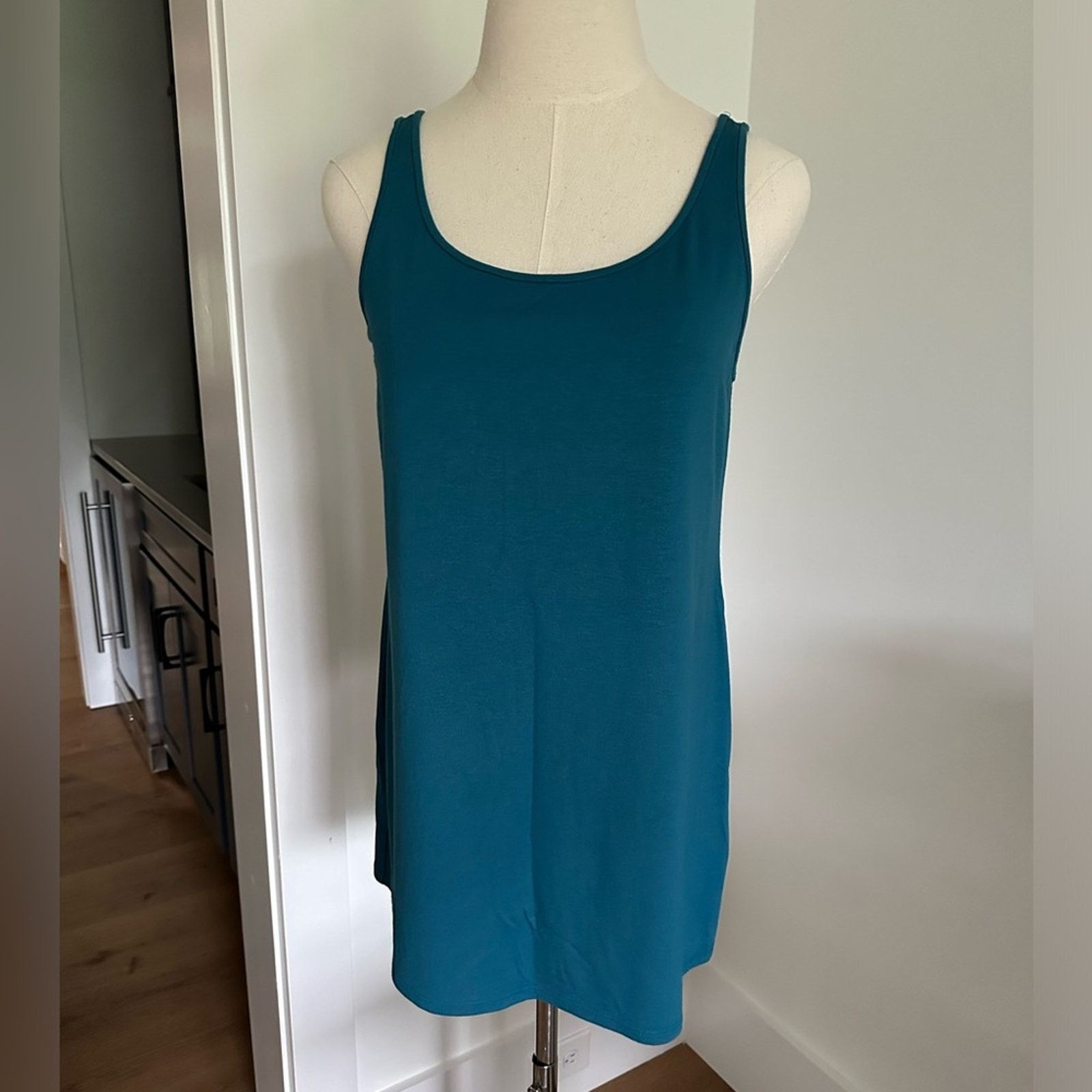 Eileen Fisher Like new! Eileen Fisher Soft Stretch Jersey Tank - Small Size S / US 4 / IT 40 - 2 Thumbnail