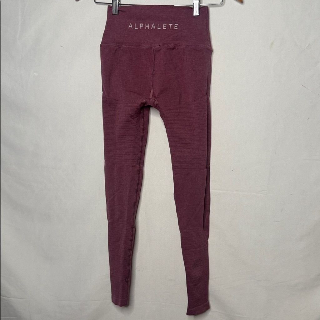 Alphalete Athletics NWOT ALPHALETE OG Revival high rise Violet purple leggings S Size 26" / US 2 / IT 38 - 3 Thumbnail