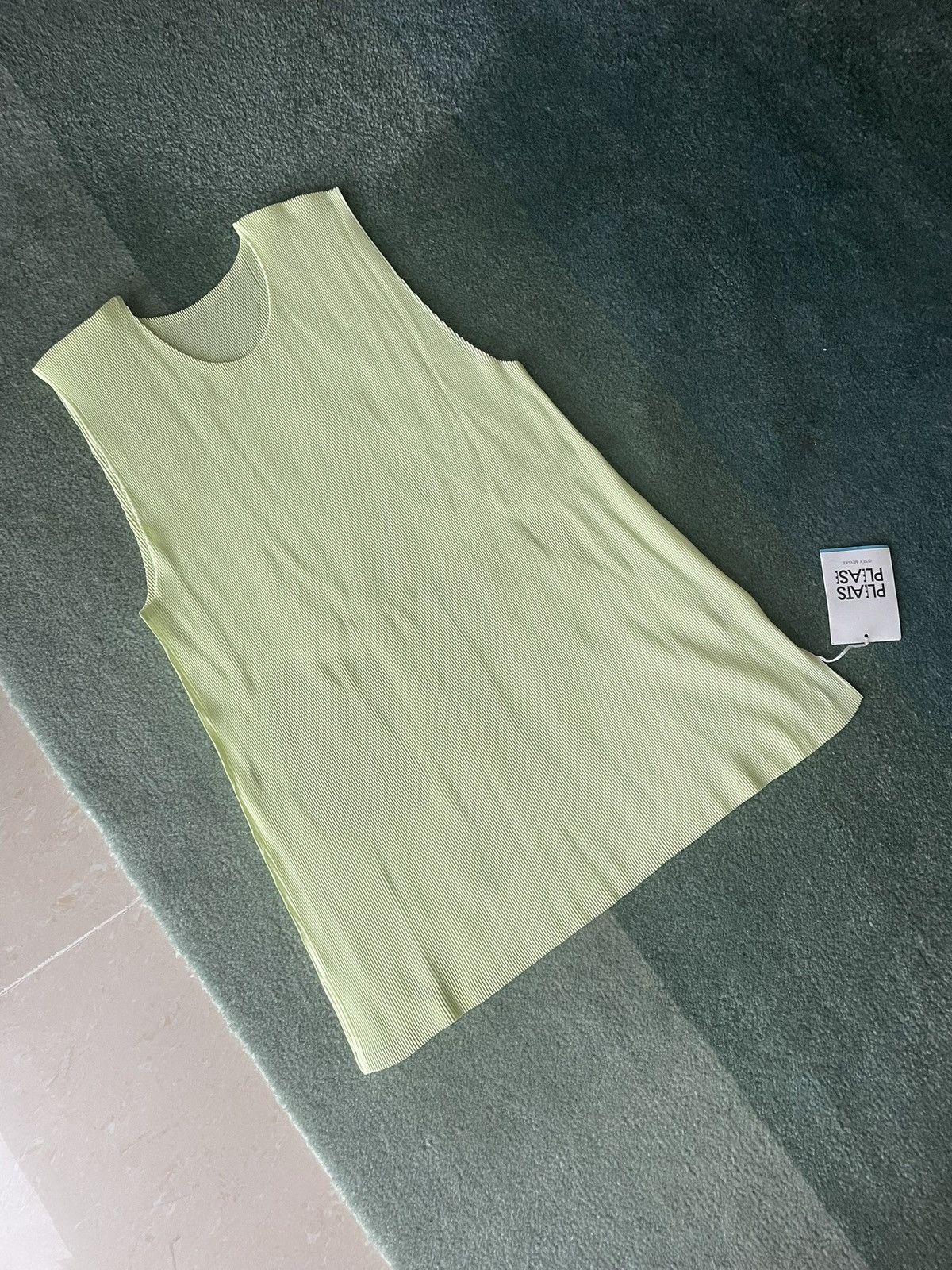 Pleats Please Issey Miyake Brand new Issey Miyake pleats please sleeveless top Size ONE SIZE - 7 Thumbnail