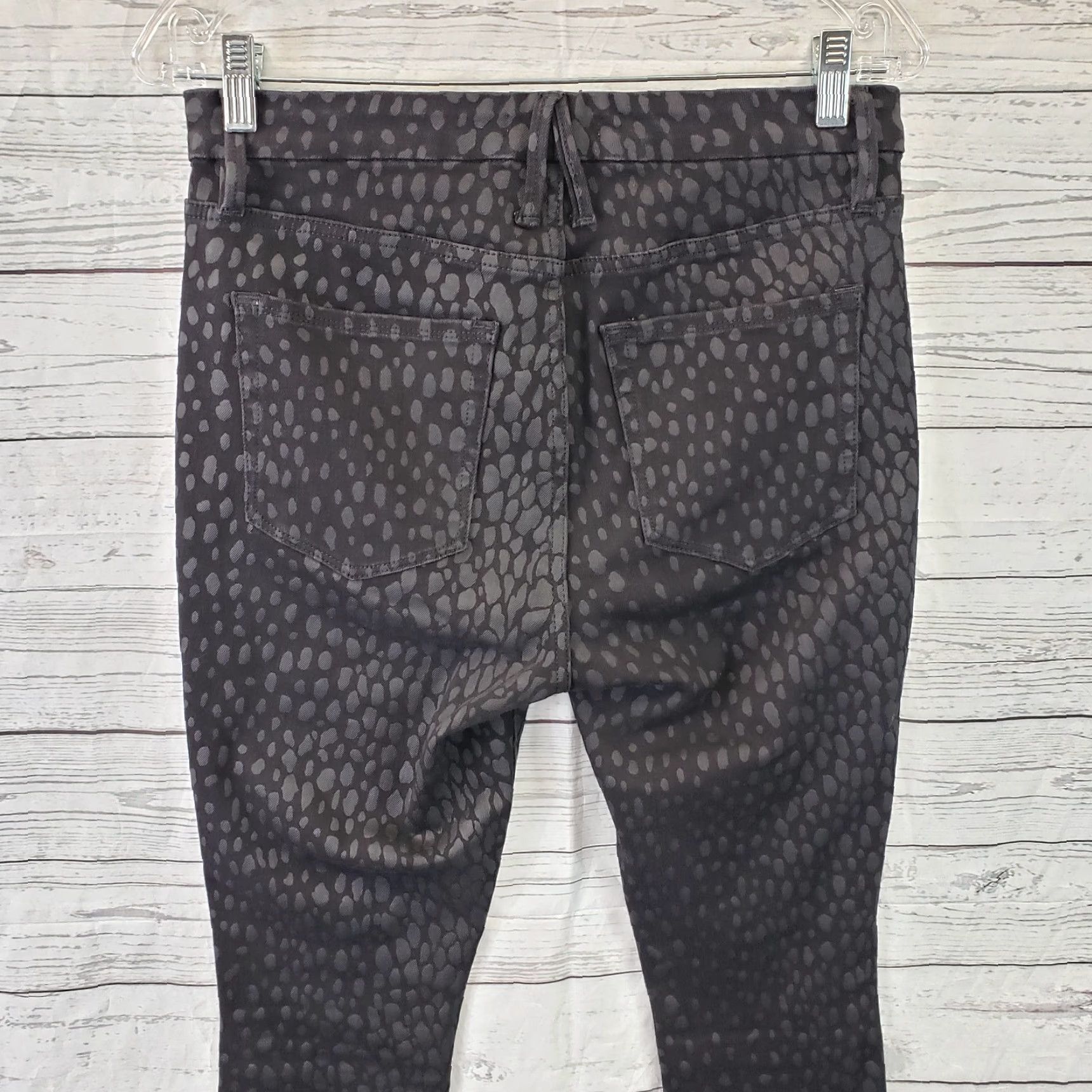 Good American Good American Womens Good Legs Crop Jeans Sz 8 Black Animal Print High Rise Size 30" / US 8 / IT 44 - 4 Thumbnail