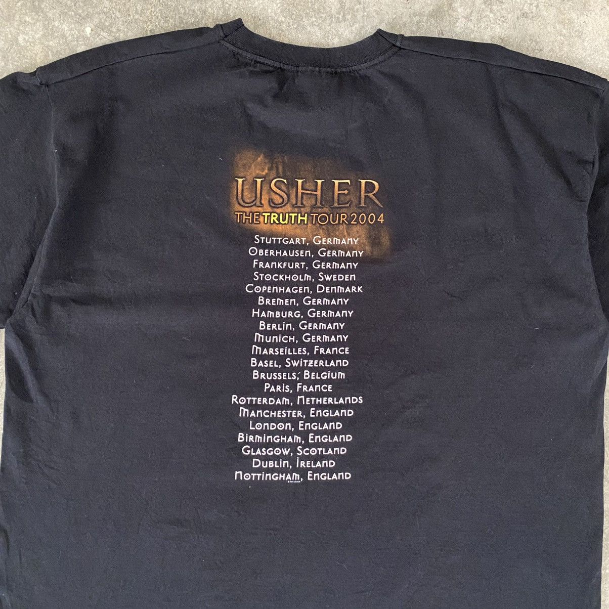 Rap Tees Vintage Y2K 2004 Usher The Truth Tour Promo Rap Tee Size US L / EU 52-54 / 3 - 9 Thumbnail