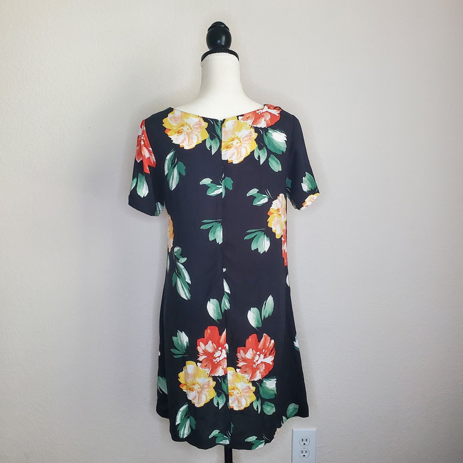 Other Alcott Floral Shift Dress Medium Size S / US 4 / IT 40 - 3 Thumbnail