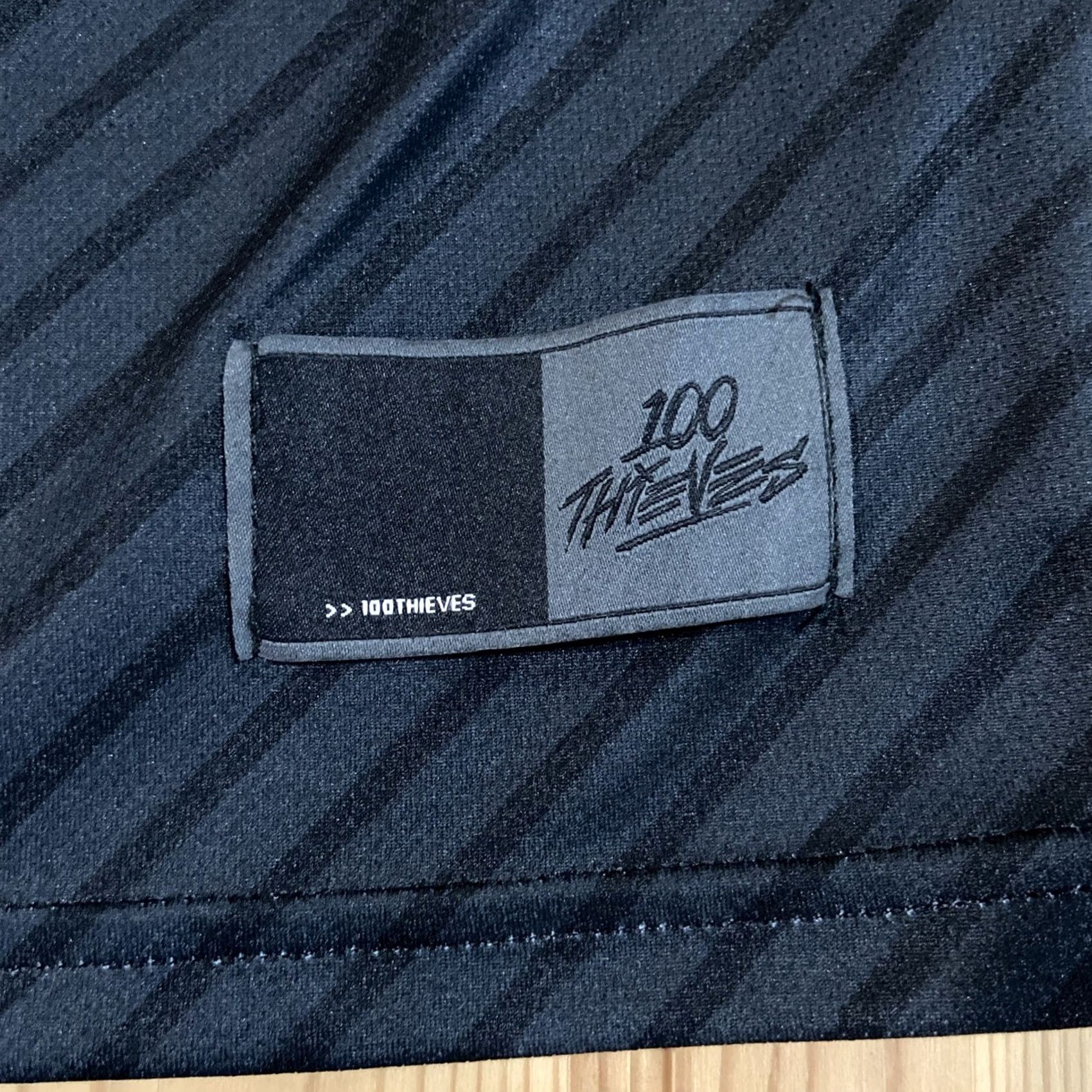 100 Thieves 100 Thieves Gaming Esports Shirt Jersey Short Sleeve Mens XL Black Logo Graphic Print Crew Neck T-Shirt Size US XL / EU 56 / 4 - 3 Thumbnail