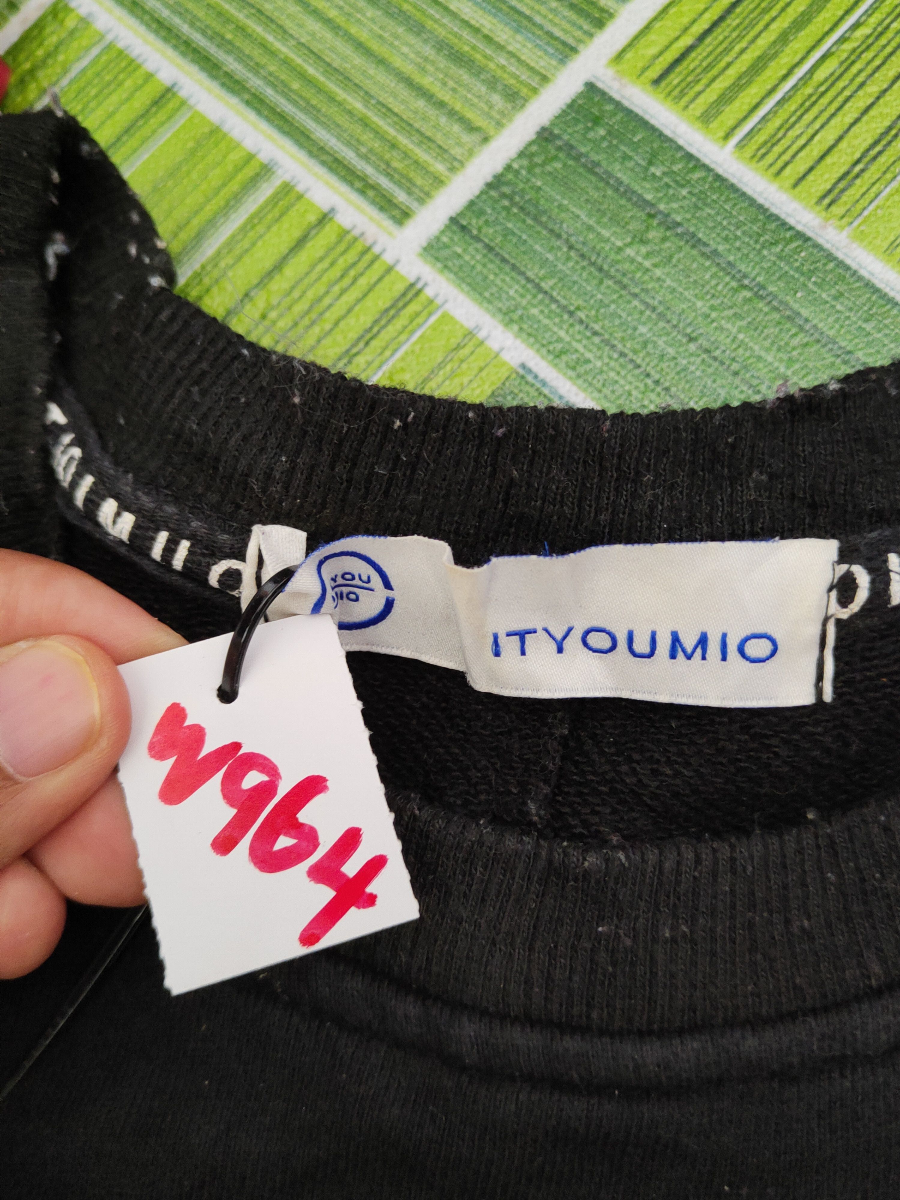 Japanese Brand × Seditionaries Ityoumio Black Dracula lips Ripped Sweatshirts #W964 Size L / US 10 / IT 46 - 14 Thumbnail