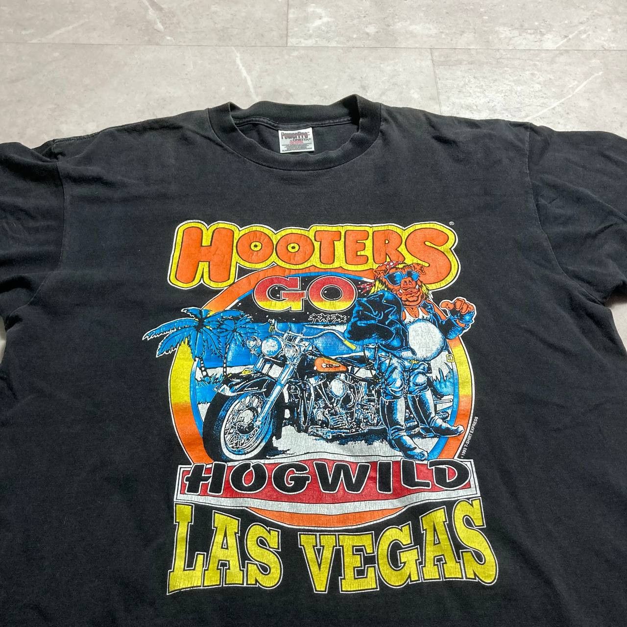 Vintage Vintage Hooters Go Hogwild Las Vegas Motorcycle Pig Biker Size US XL / EU 56 / 4 - 2 Thumbnail