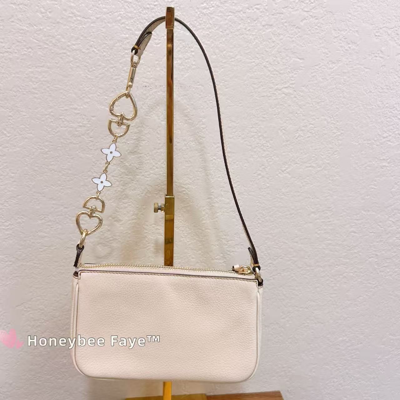 Coach Peanuts Nolita 19 With Snoopy And Friends Motif CE858 Size ONE SIZE - 5 Thumbnail