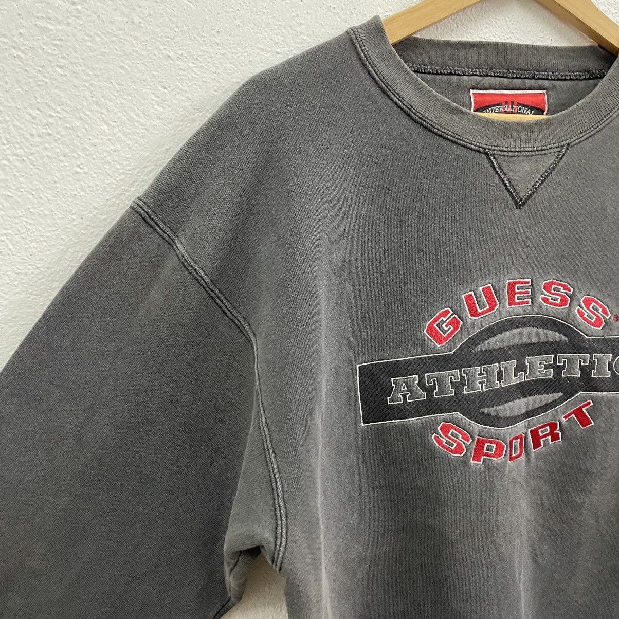 Guess × Vintage 🔥Vintage 90s Guess Embroidered Big Spellout Sweatshirts Size US M / EU 48-50 / 2 - 6 Thumbnail
