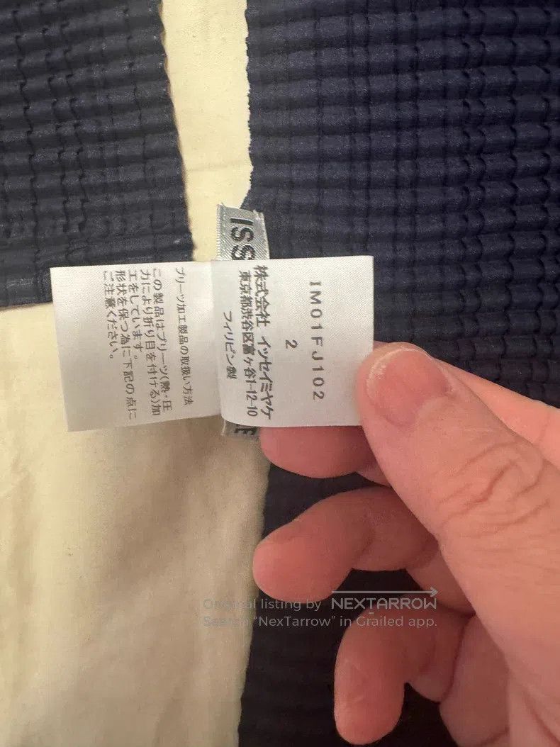 Issey Miyake Issey Miyake Main Line Bubble Long Sleeve Cardigan Navy Bl Size M / US 6-8 / IT 42-44 - 3 Thumbnail