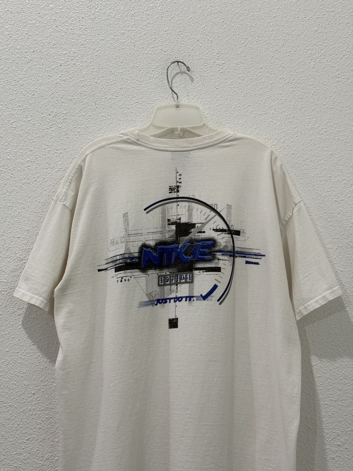 Nike Vintage Nike Speedometer Made In USA Y2K Gray Tag Tshirt XL Size US XL / EU 56 / 4 - 3 Thumbnail