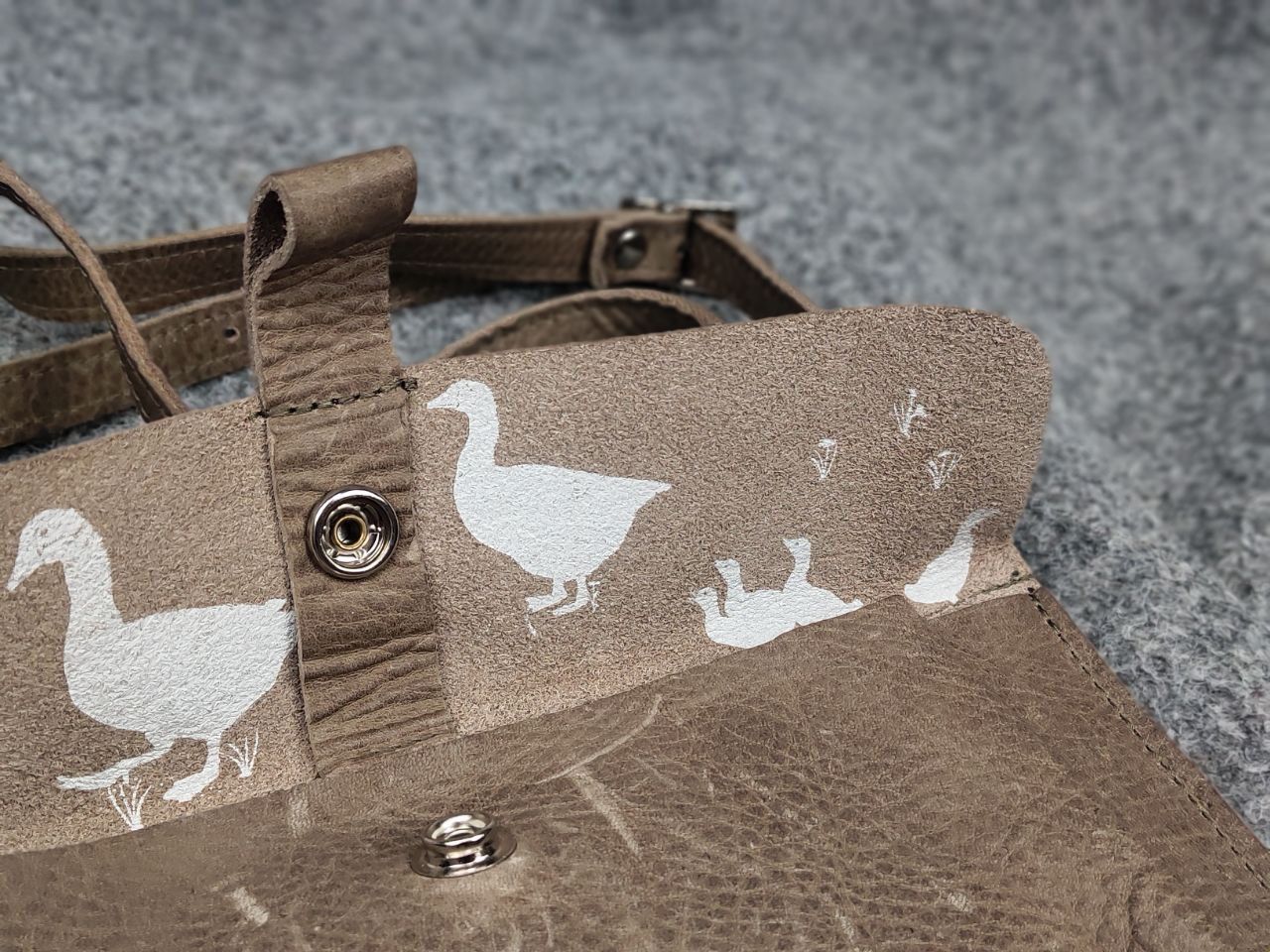 Designer × Leather Keecie Design Leather small shoulder bags Goose bumps Size ONE SIZE - 7 Thumbnail