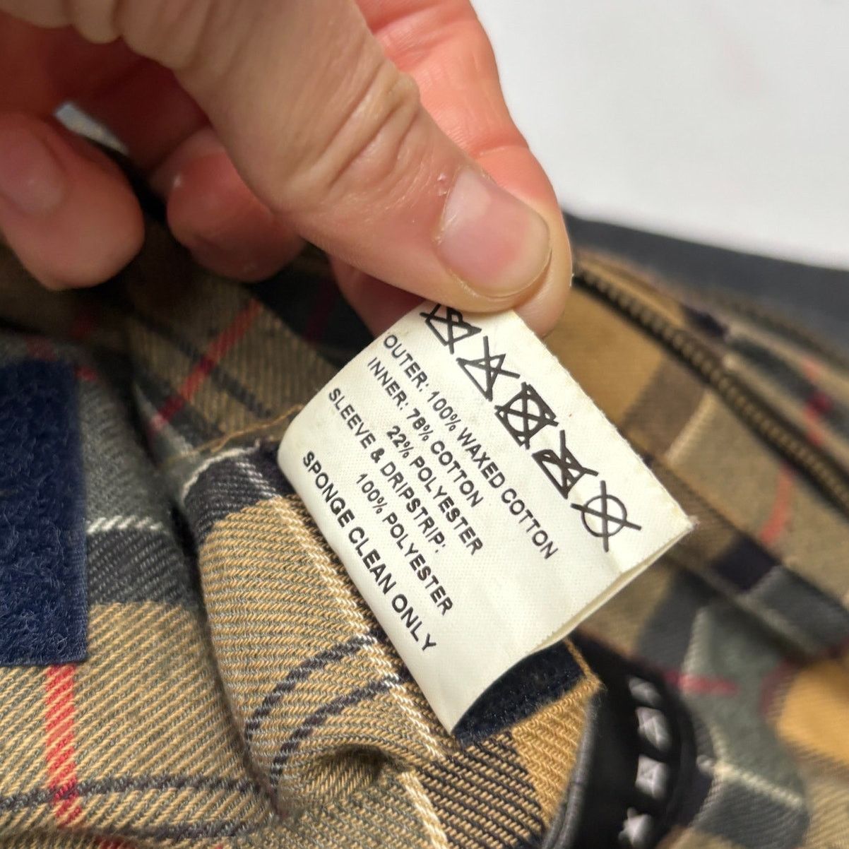 Barbour Barbour Ashby Waxed Cotton Tartan Lined Jacket Men's Medium Size US M / EU 48-50 / 2 - 7 Thumbnail