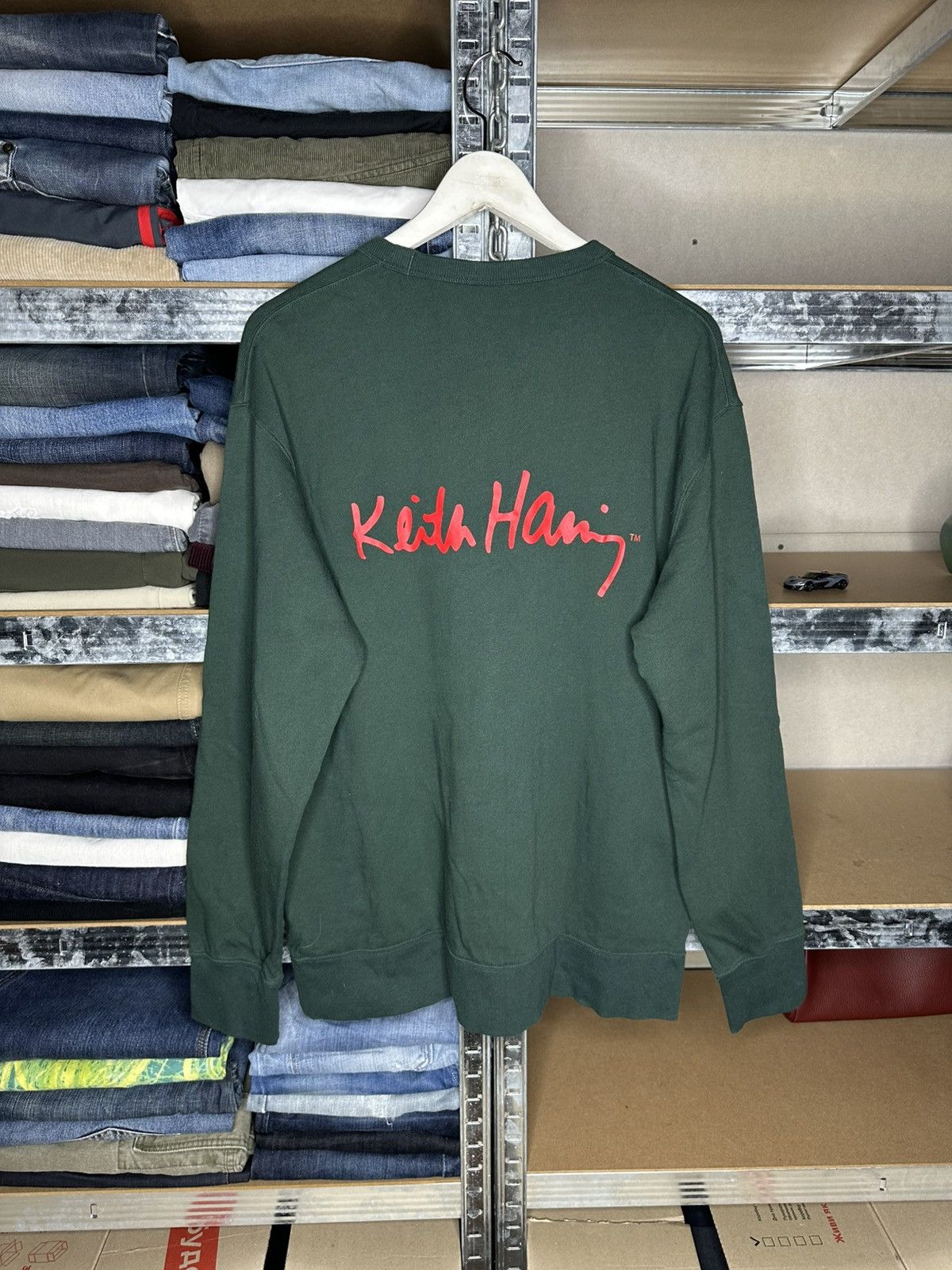 Uniqlo Uniqlo UT Keith Haring Graphic Crewneck Sweatshirt XL Art Size US XL / EU 56 / 4 - 2 Thumbnail