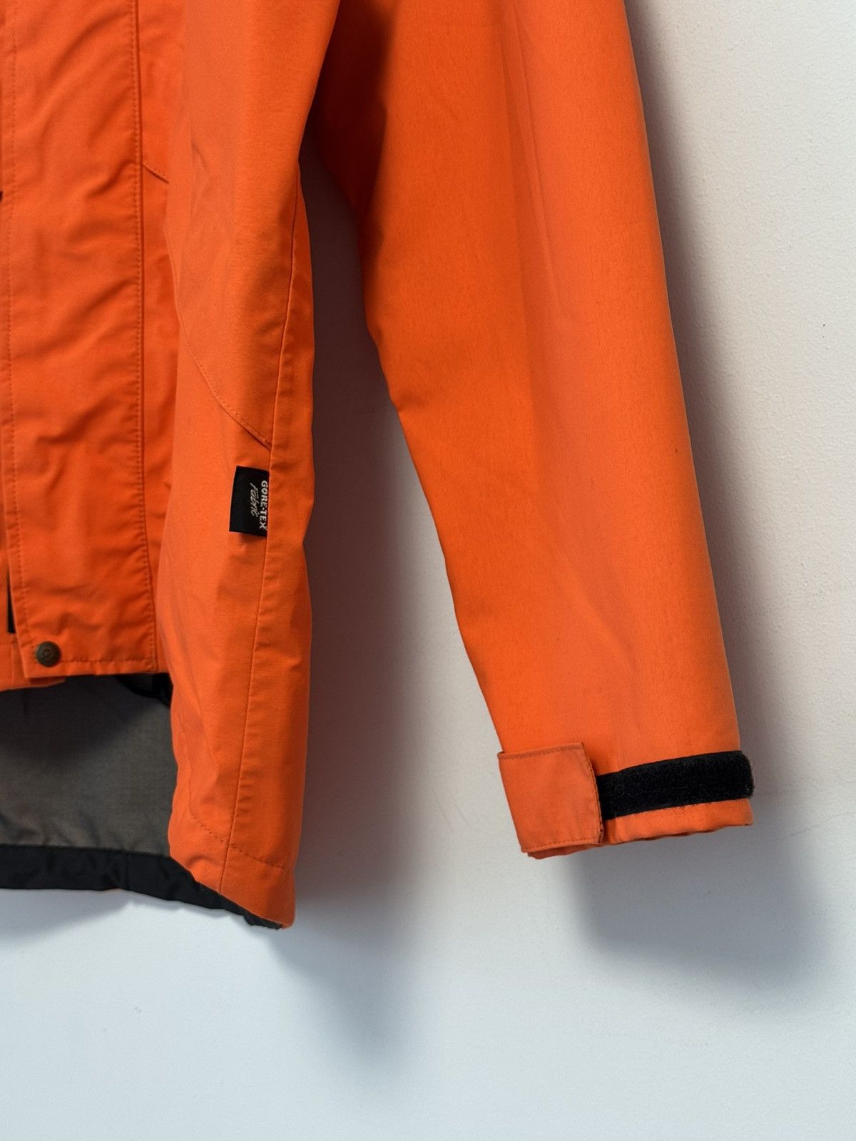 Berghaus Vintage Berghaus Gore-Tex Jacket Orange Mens Outdoor Size US S / EU 44-46 / 1 - 6 Thumbnail