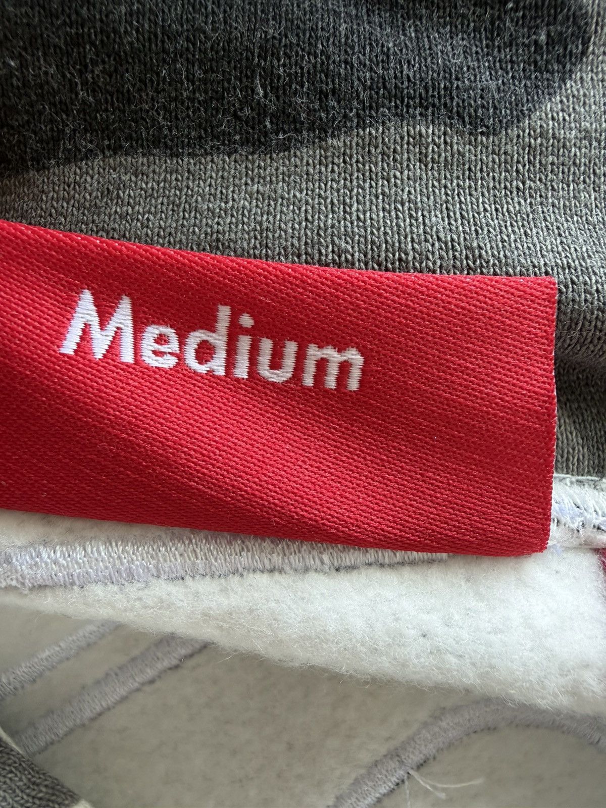 Supreme MEDIUM Supreme Snow Camo Satin Applique Hooded Sweatshirt Size US M / EU 48-50 / 2 - 6 Thumbnail