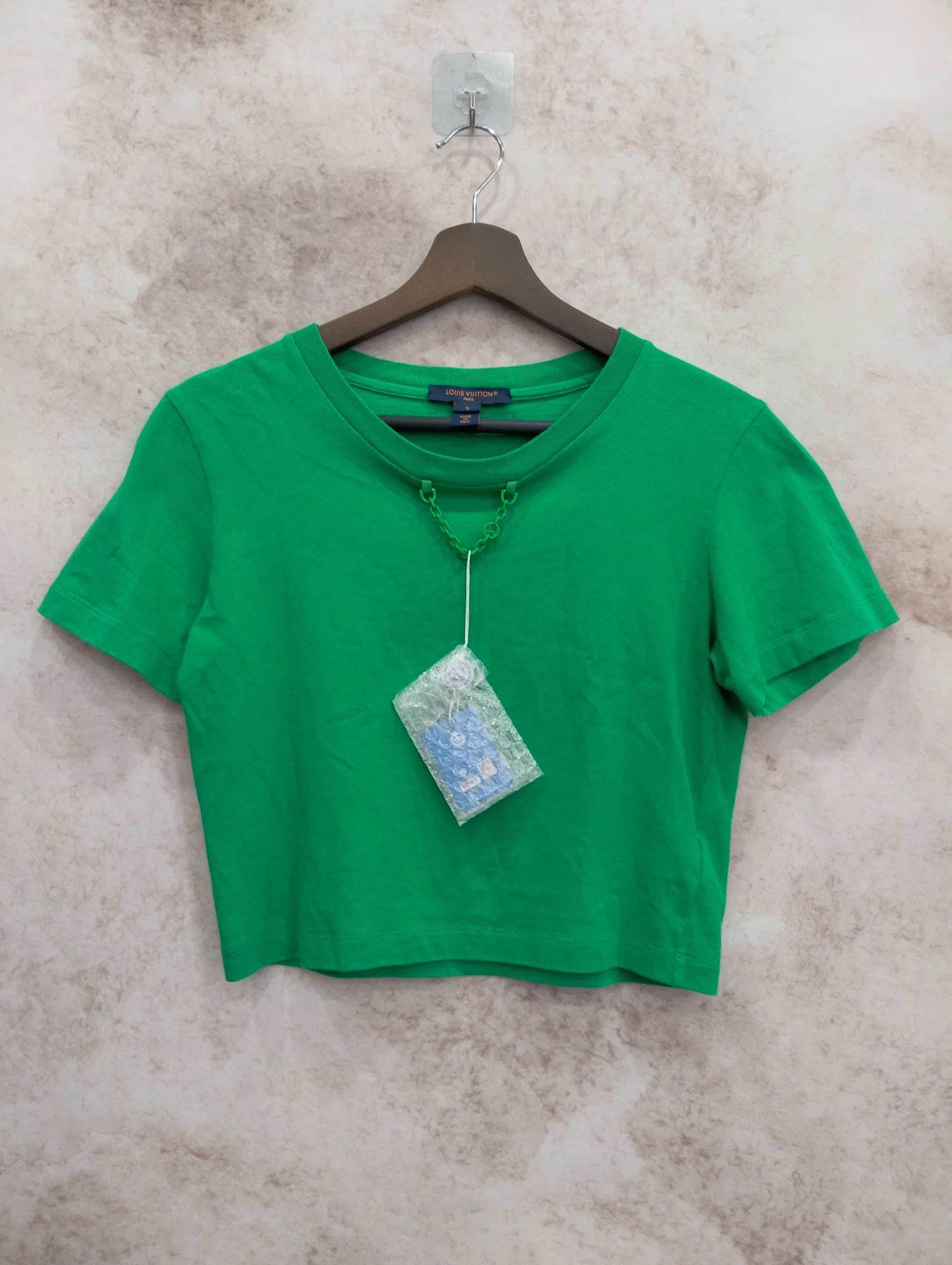 Louis Vuitton LV green short chain short sleeve T-shirt S Size S / US 4 / IT 40 - 1 Thumbnail