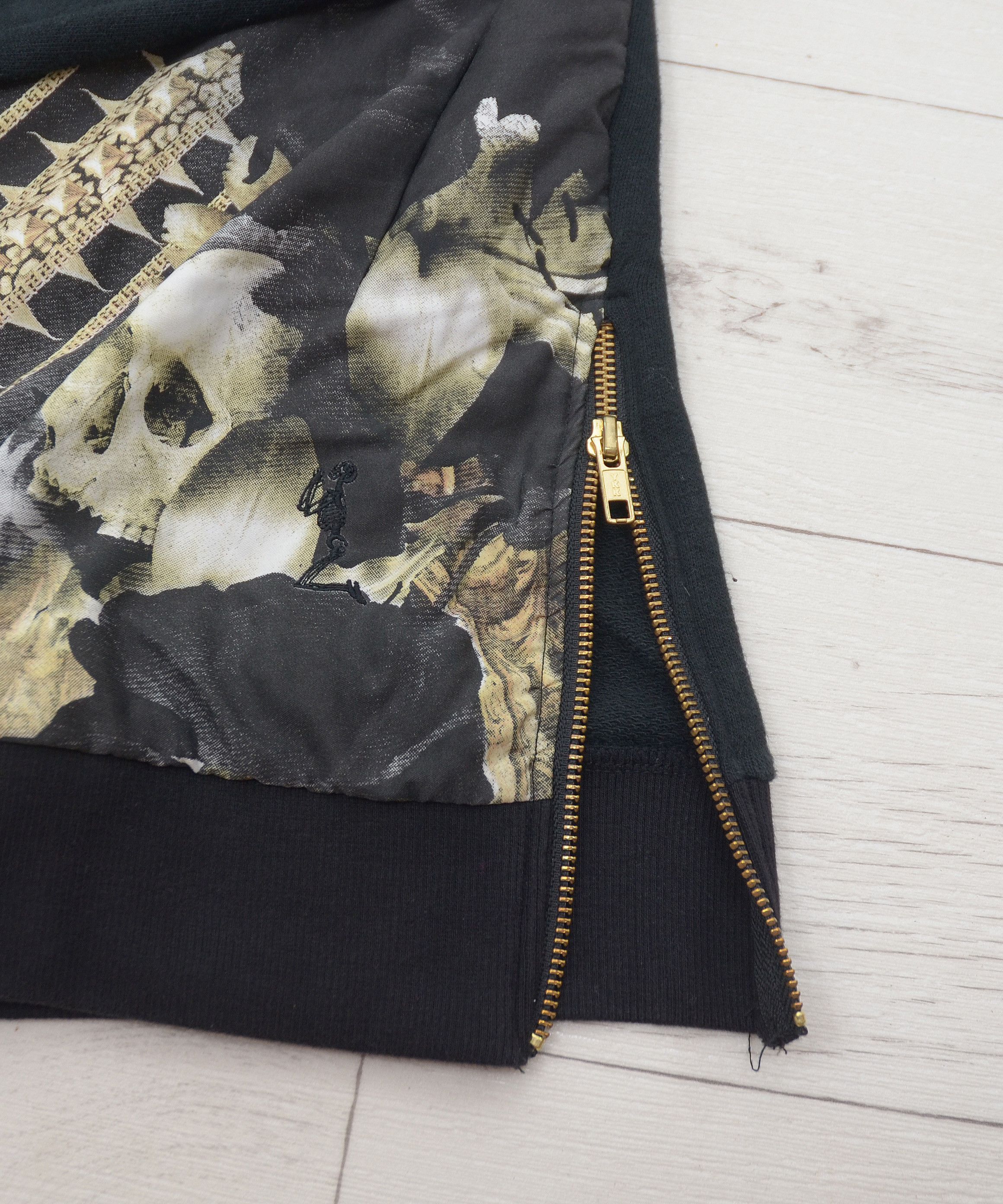 Japanese Brand Religion Sweatshirt Center Skull Skeleton Japanese Brand Size US M / EU 48-50 / 2 - 10 Thumbnail