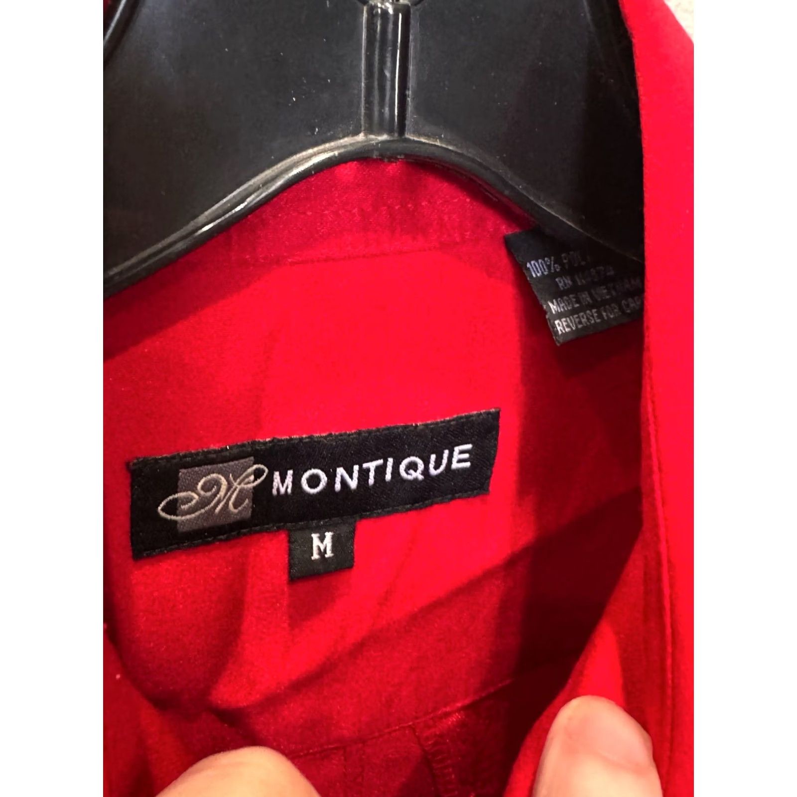 Vintage Montique Mens LONG SLEEVE SHIRT Red Satin Medium M 15.5 x 34/35 Poly Size US M / EU 48-50 / 2 - 3 Thumbnail