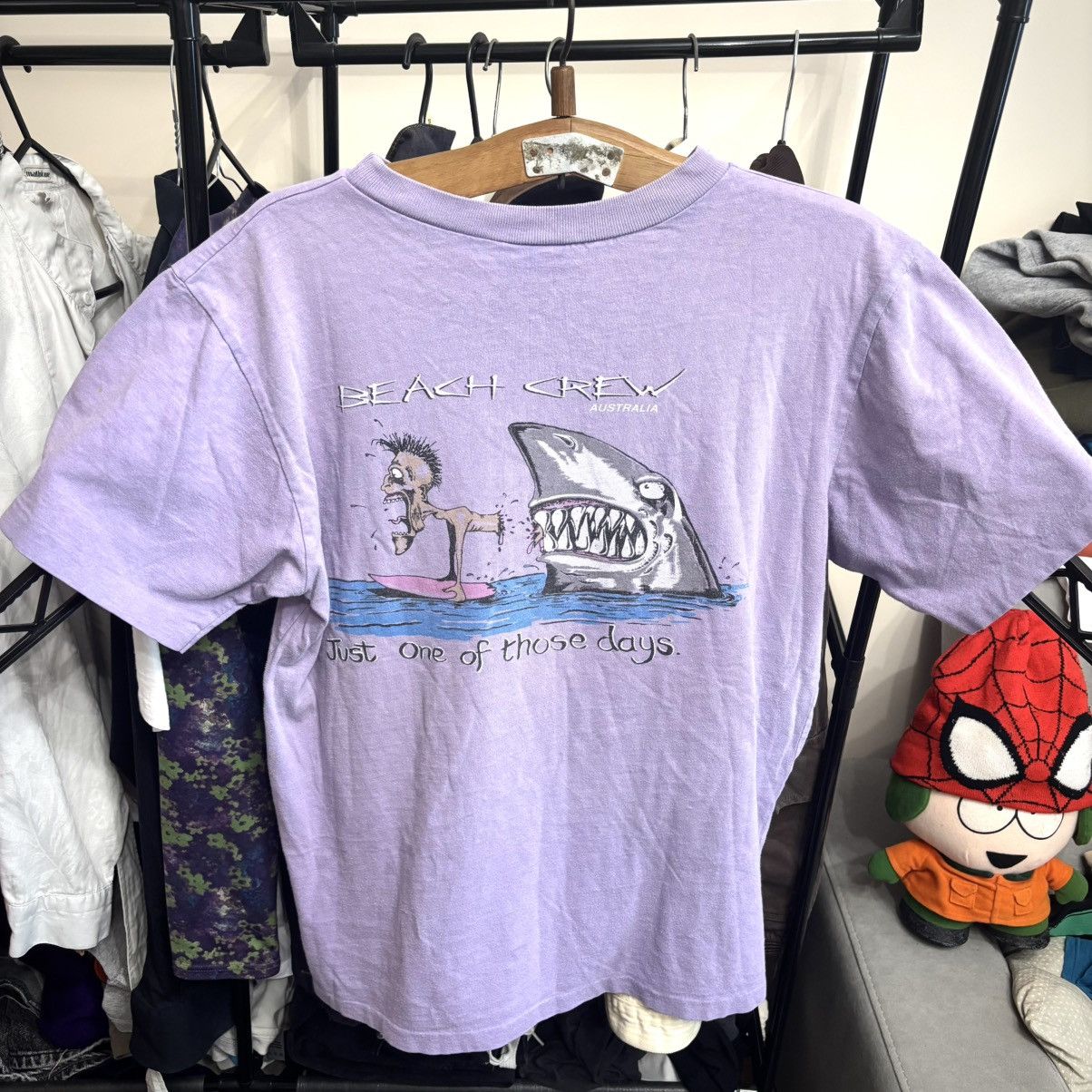 Vintage Vintage 80’s Surf Crazy Print Boxy Fit T-Shirt Grunge ERD Size US L / EU 52-54 / 3 - 1 Thumbnail