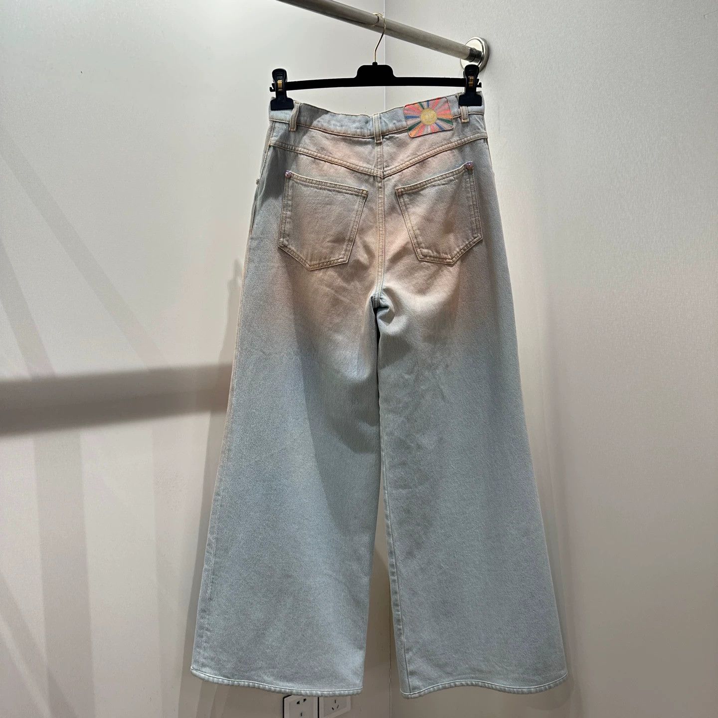 Chanel Chanel 24C Pink-Blue Gradient Wide-Leg Jeans 36 Cotton Size 26" / US 2 / IT 38 - 2 Thumbnail