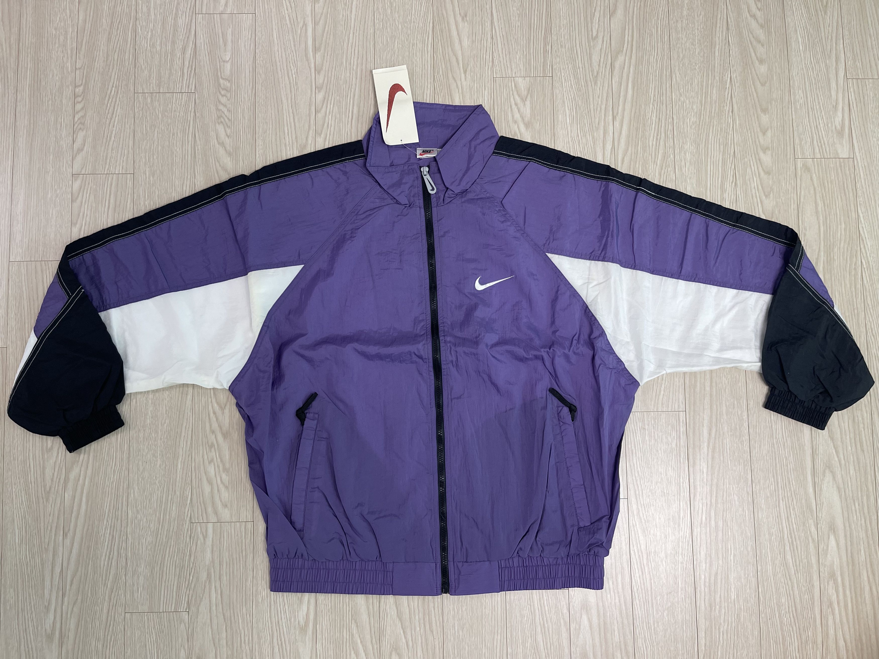 Nike Nike Red Tag 90’s Vintage Nylon Jacket L-1 Size US L / EU 52-54 / 3 - 1 Thumbnail