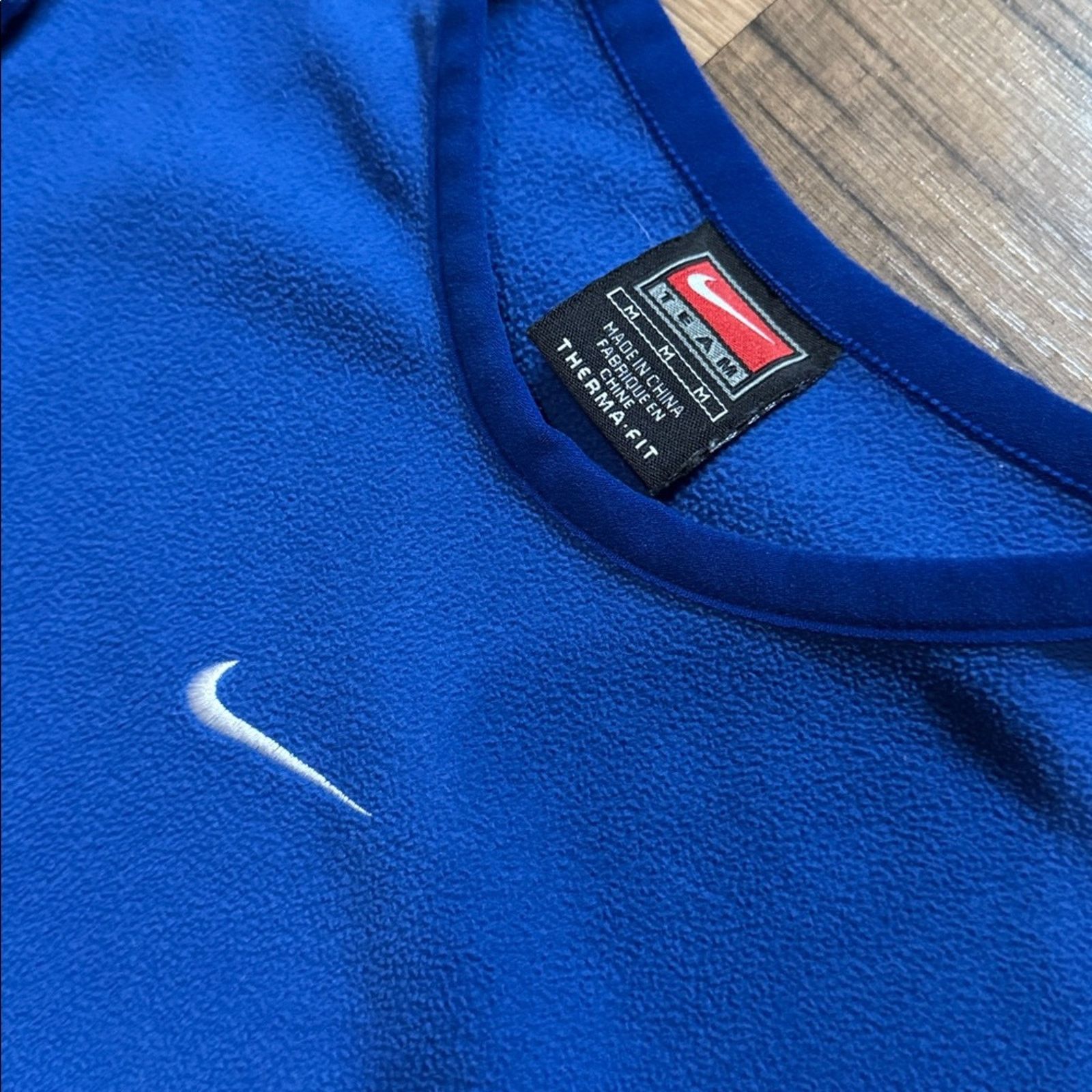 Nike 90s Nike Team Center Swoosh Fleece Therma-Fit Crewneck Size US M / EU 48-50 / 2 - 3 Thumbnail