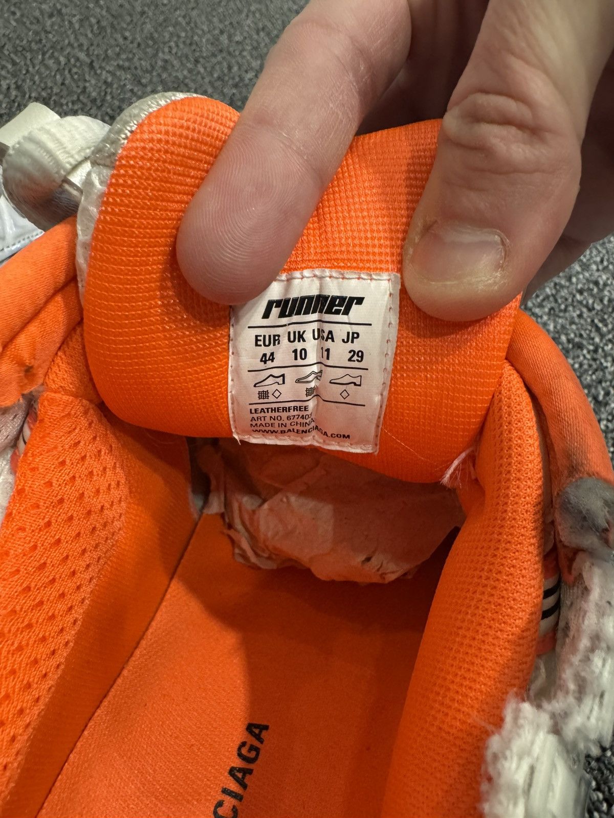 Balenciaga Balenciaga Runner White/Orange (US 10.5/11M) Size US 11 / EU 44 - 9 Thumbnail